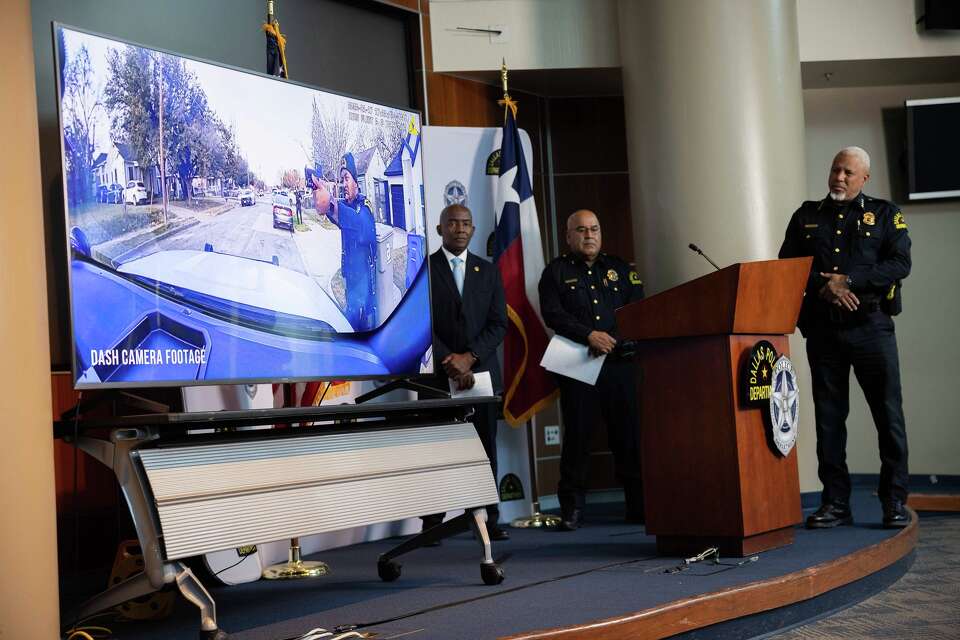 Four Dallas officers on leave after shooting man in leg in Oak Cliff
