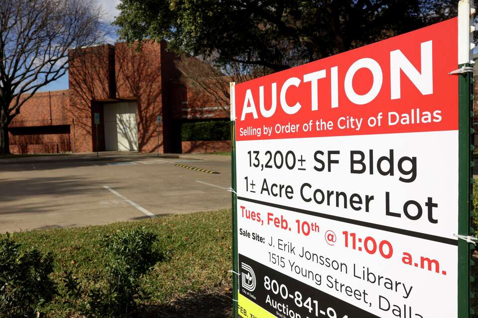 Texas Library Sign Four Dallas Public Library branches are on chopping block