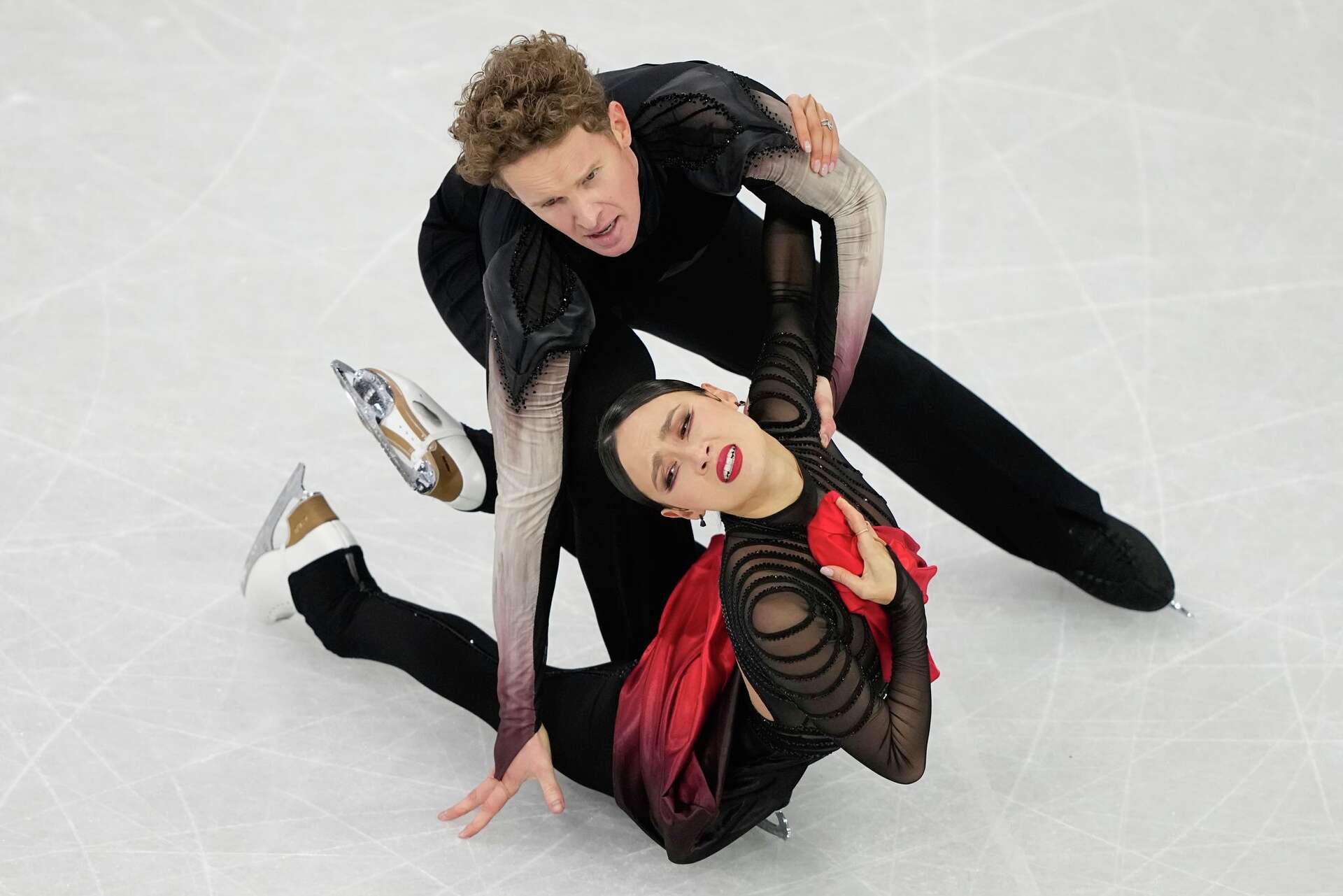 2-time Olympic champs Chock and Bates withdraw from ice dance worlds ...