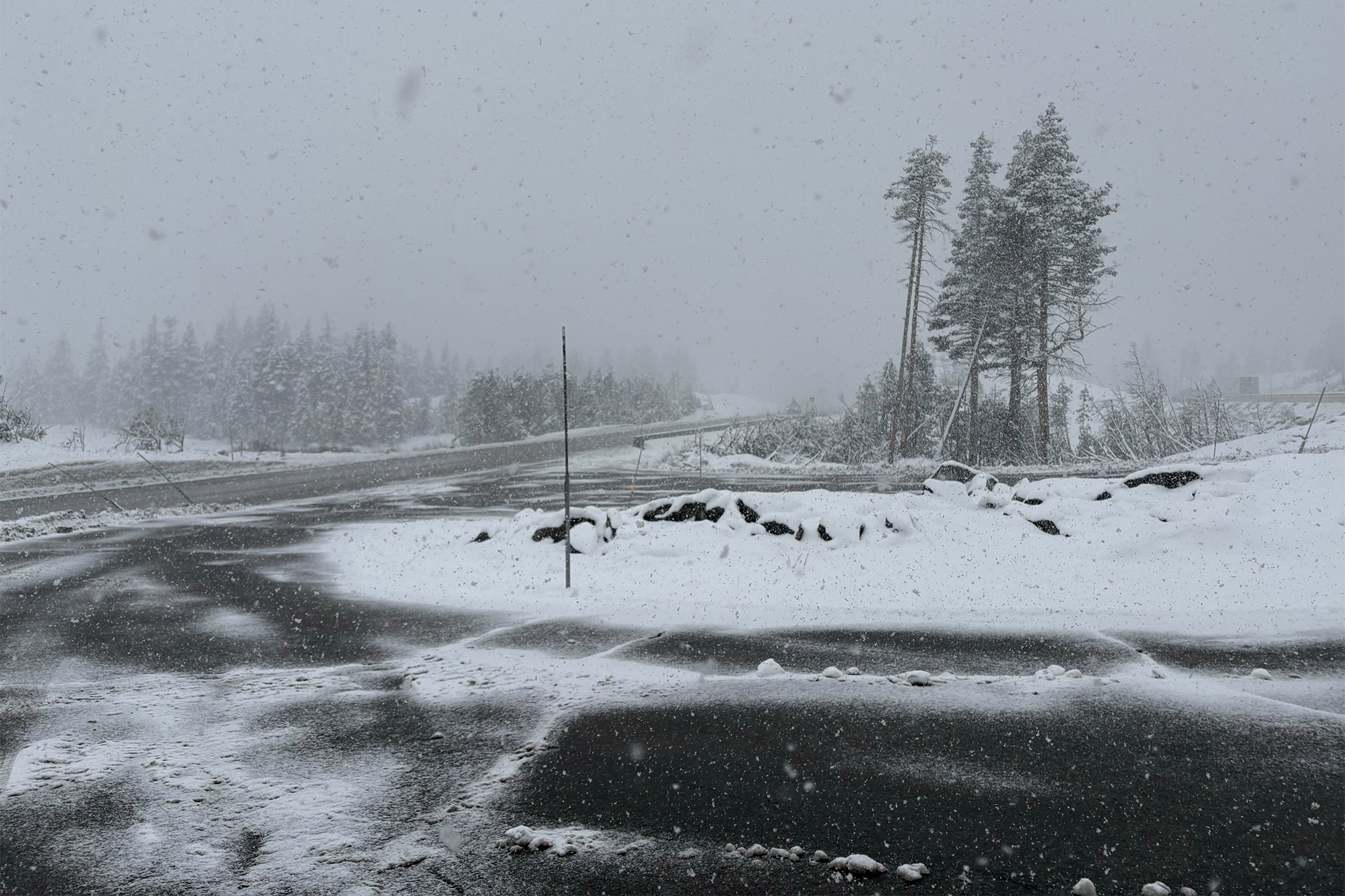 Officials caution travelers to leave Tahoe before Monday's storm
