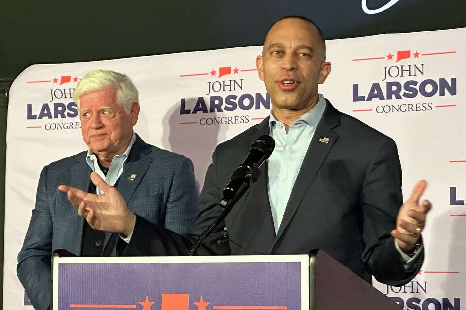Hakeem Jeffries, in CT to back John Larson, faces ICE protest