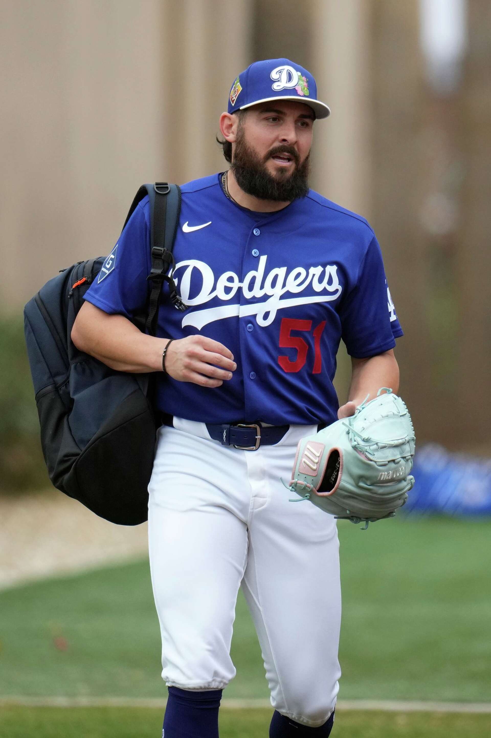 Dodgers pitcher Alex Vesia grateful for support after daughter's death