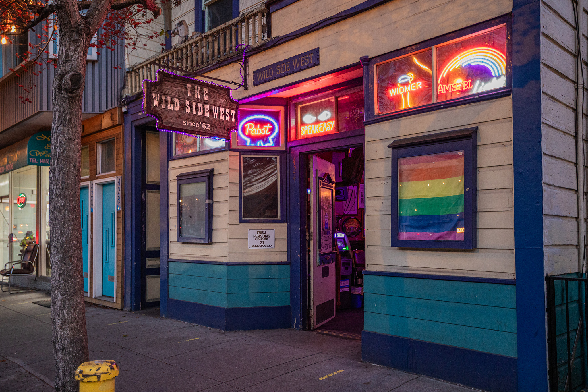 The San Francisco dive bar that's definitely maybe haunted by the old owner