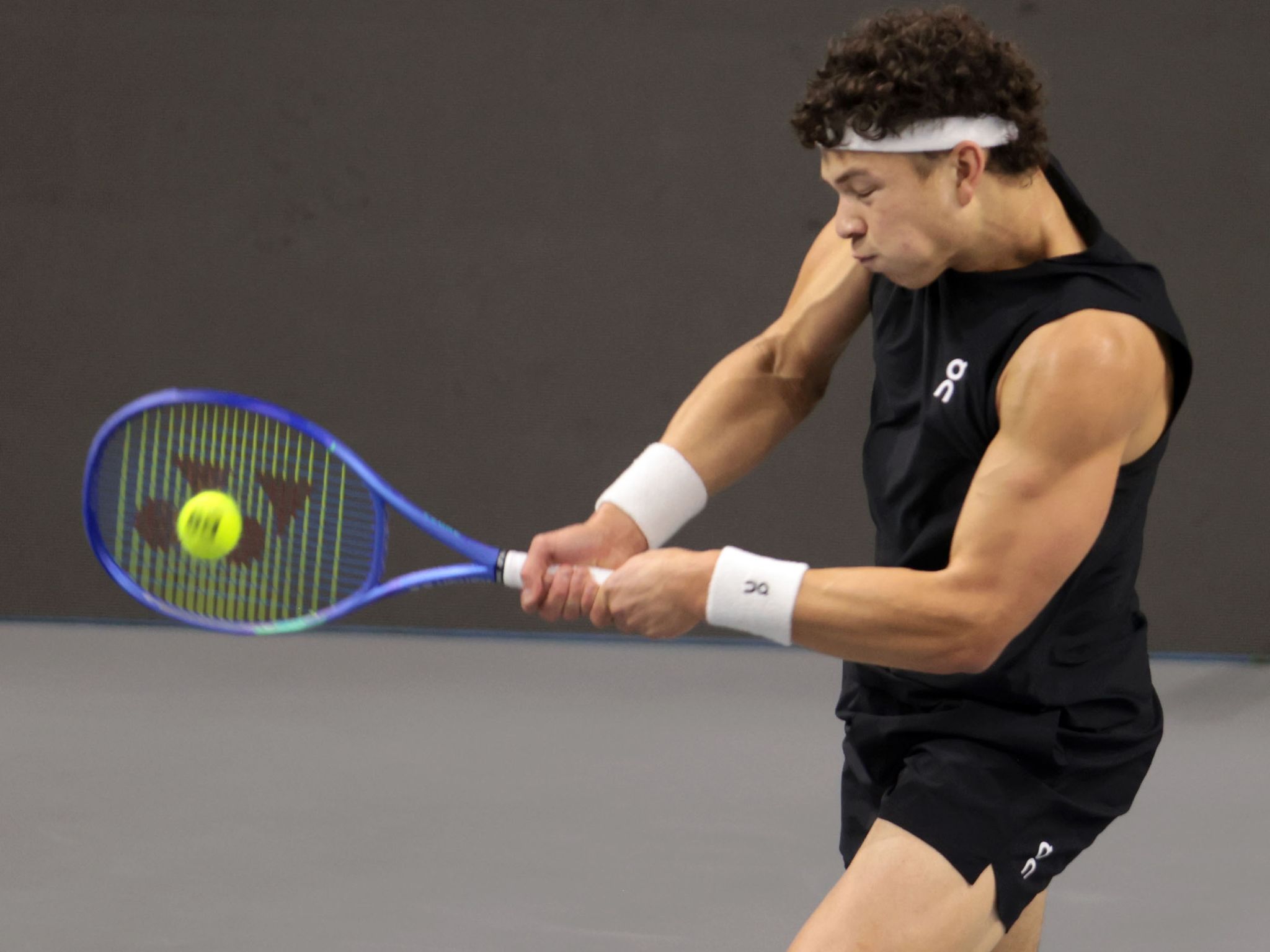 The champ and his prize: See photos from Ben Shelton's Dallas Open