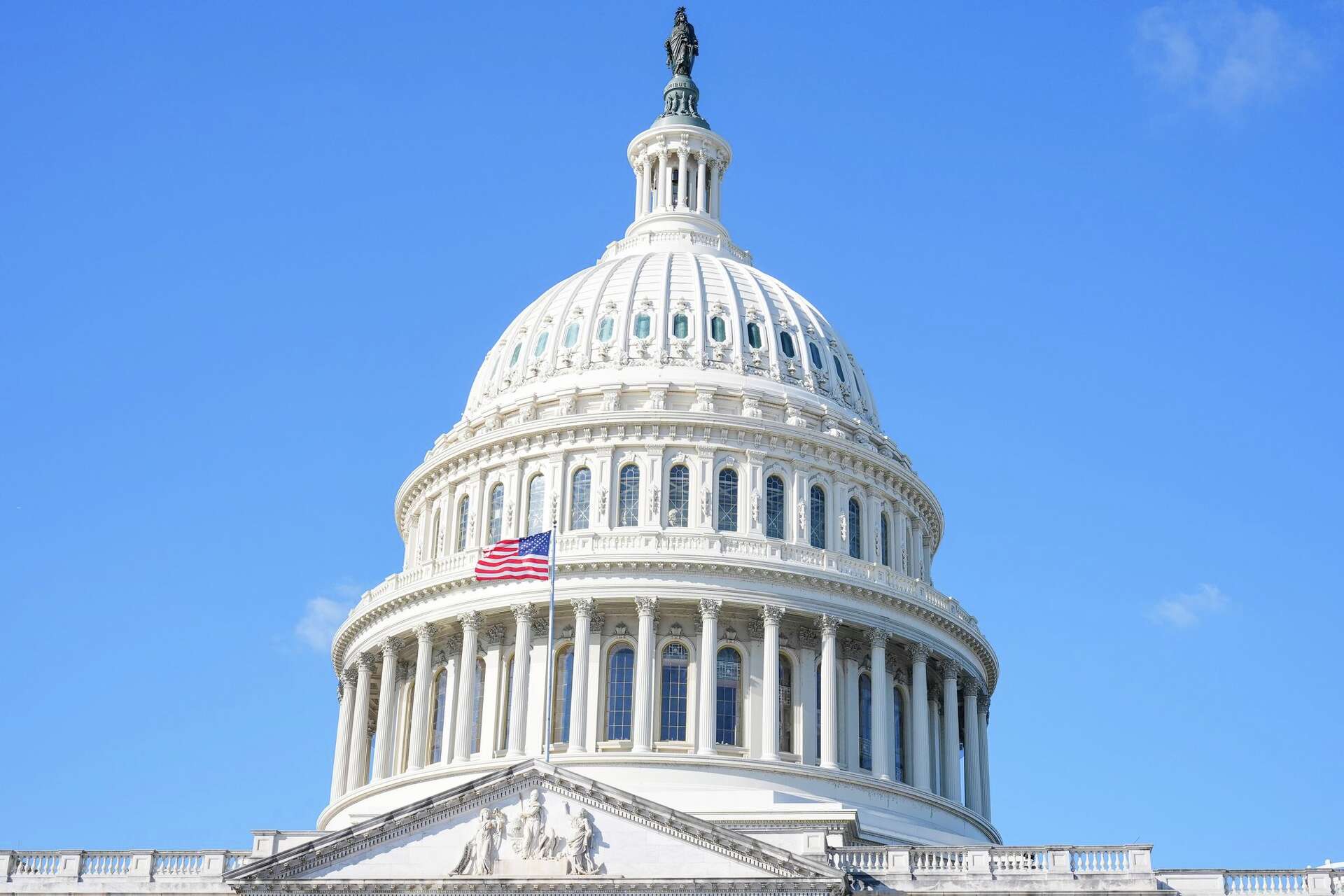 Partial government shutdown over DHS funding drags on amid no deal