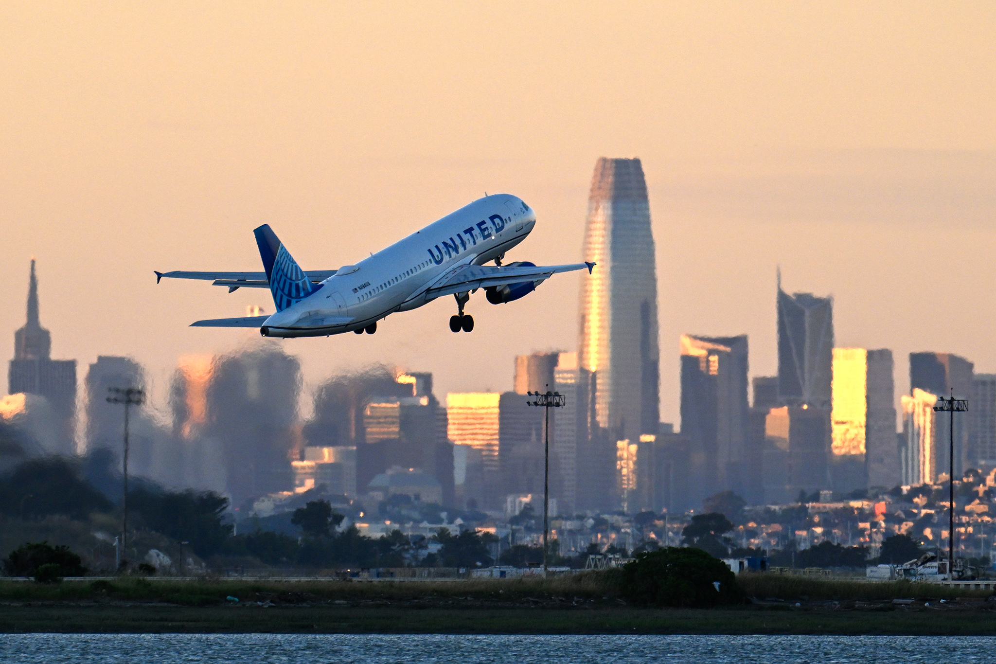 'I was just riveted': Plane crashes, dark tech inspire SF book of the year