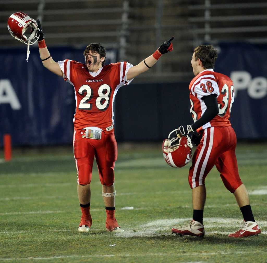 Class L Football Final: Masuk vs. New Canaan