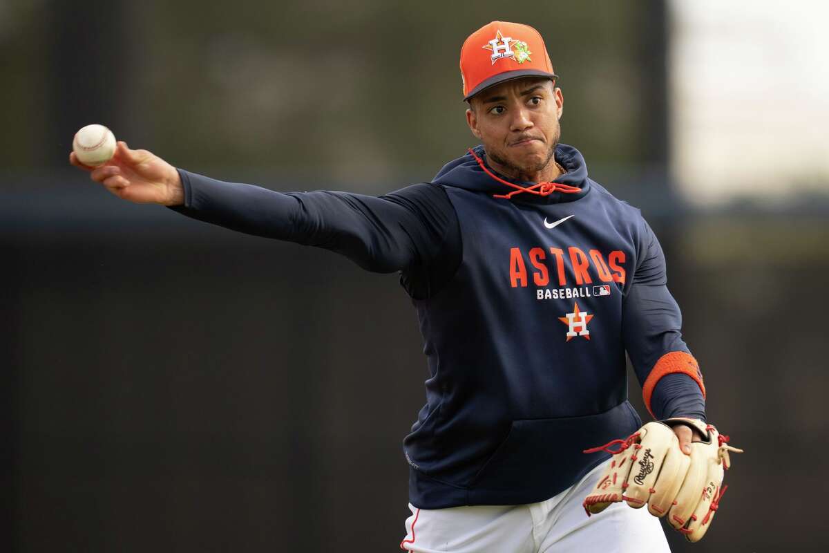 Houston Astros Jeremy Peña (3) throws to first during Spring Training at CACTI Park of the Palm Beaches in West Palm Beach, Thursday, Feb. 19, 2026.