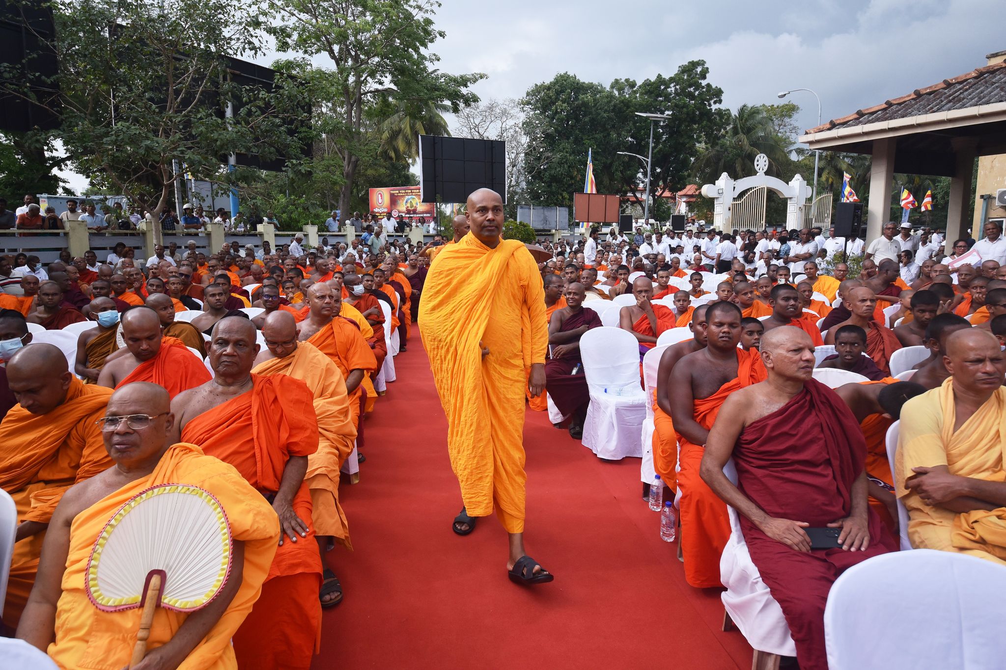 Buddhist monks rally in Sri Lanka to pressure the government for a ...