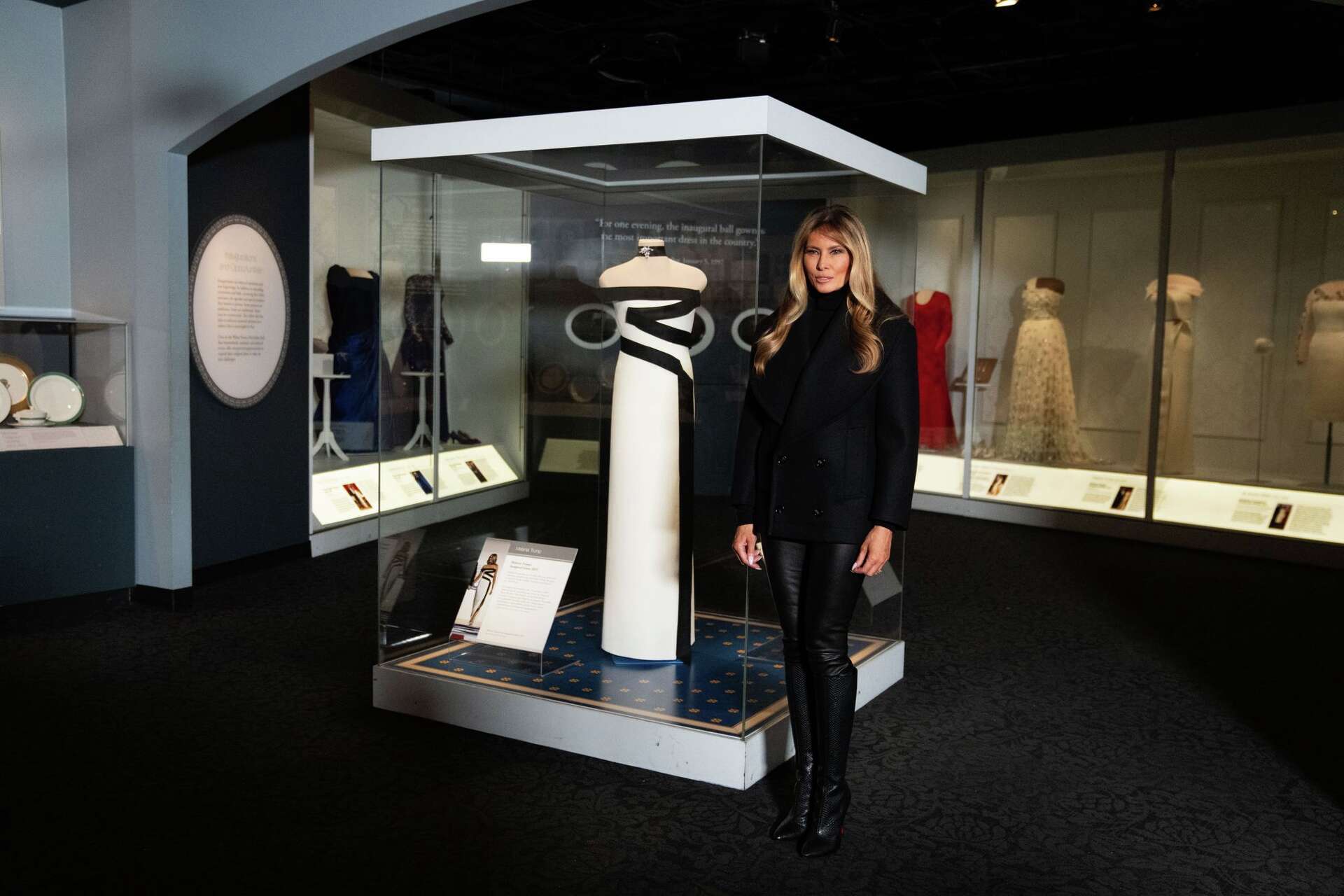 melania black and white dress Trump donates her black-trimmed inaugural ball gown to the Smithsonian 1036 Clarks Eldredge Cap - SIZE - True to U.S. Size (Regular Width):9.5
