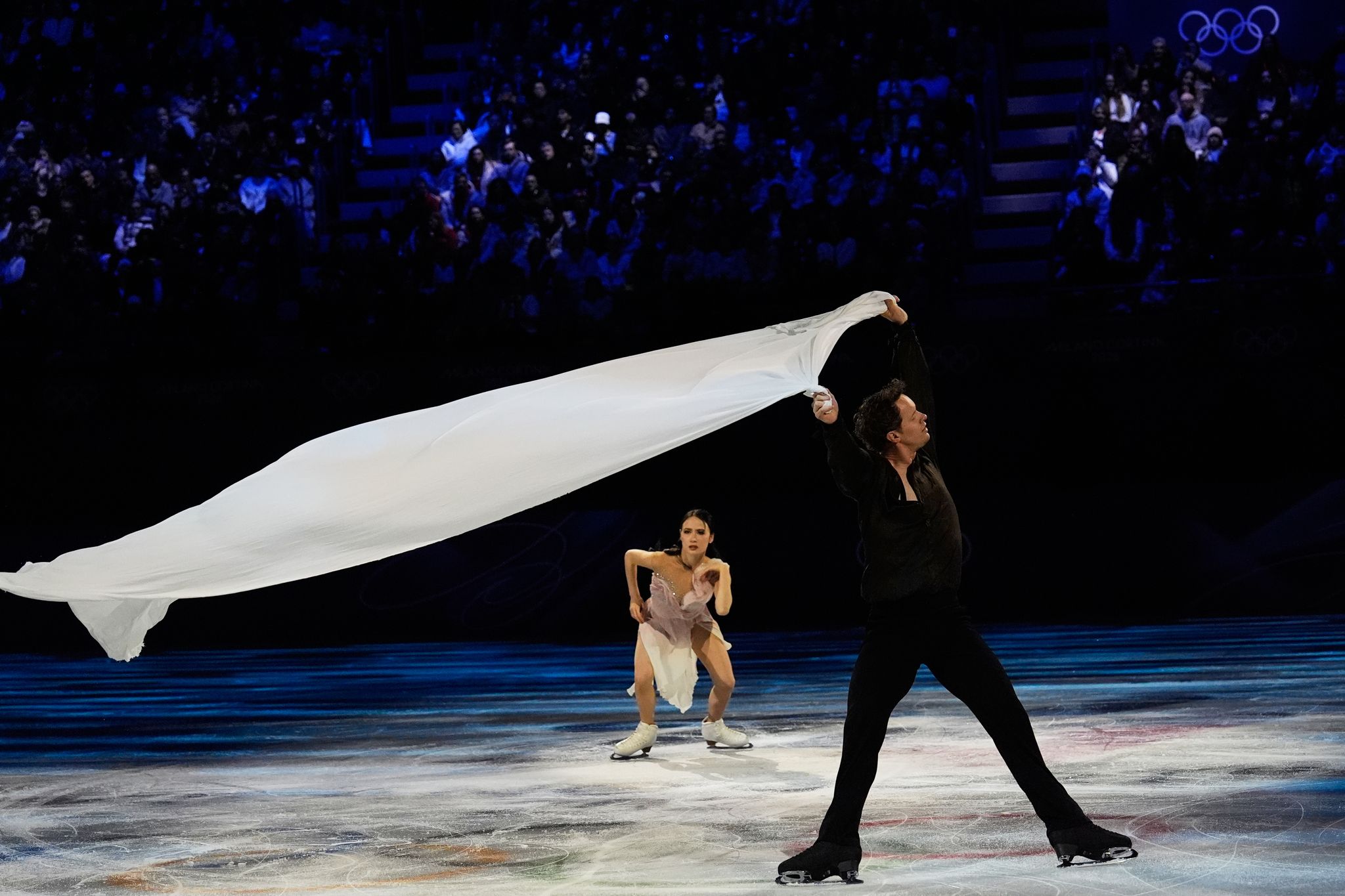 2-time Olympic champs Chock and Bates withdraw from ice dance worlds ...