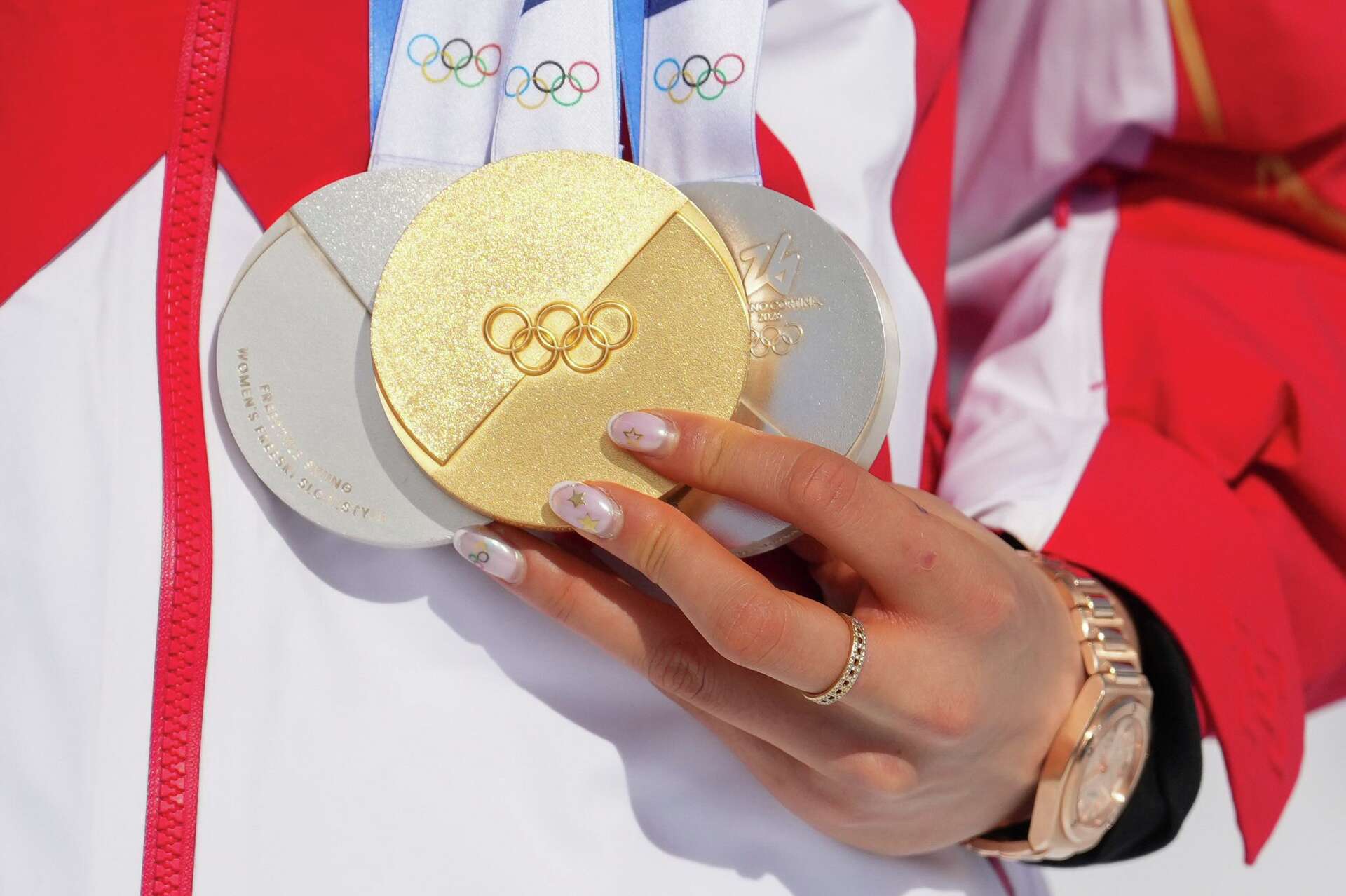 Eileen Gu finds gold on the halfpipe to make it 6 medals in 6 Olympic ...