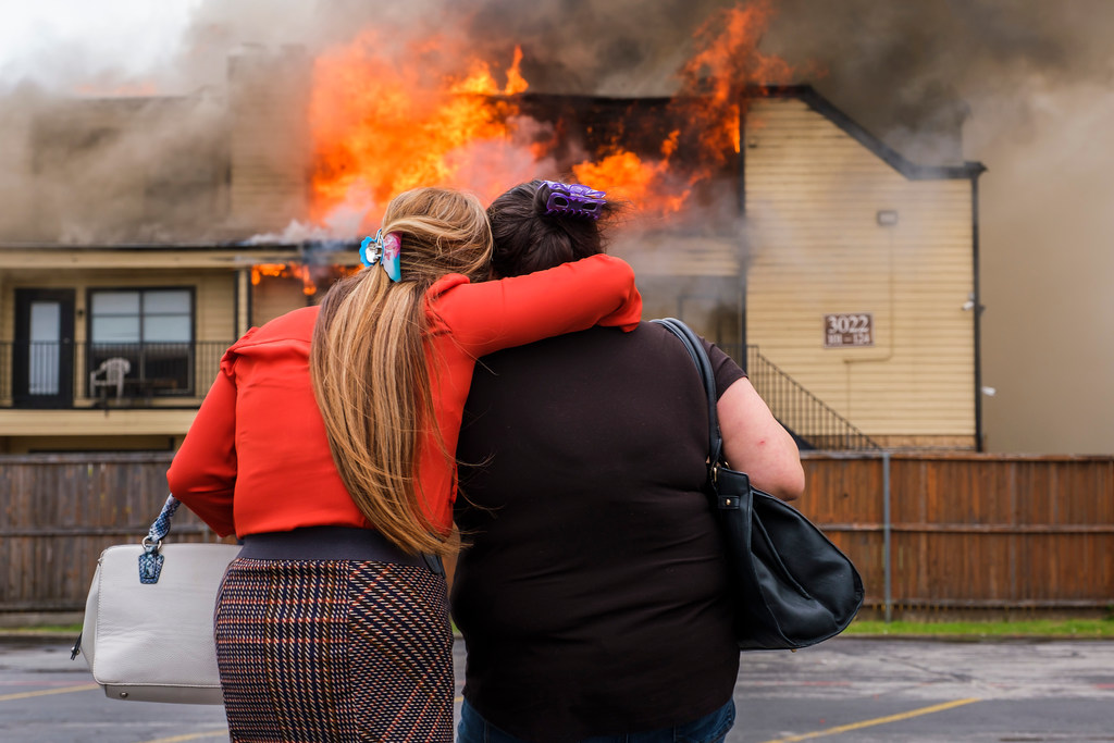 40 residents displaced after 4-alarm apartment fire in northwest Dallas