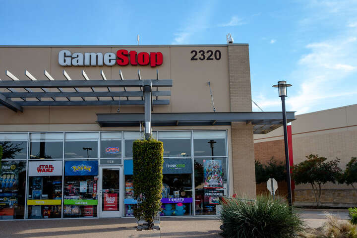 What To Know About GameStop The Video Game Store Gunning To Buy EBay Ratio3x2 720 