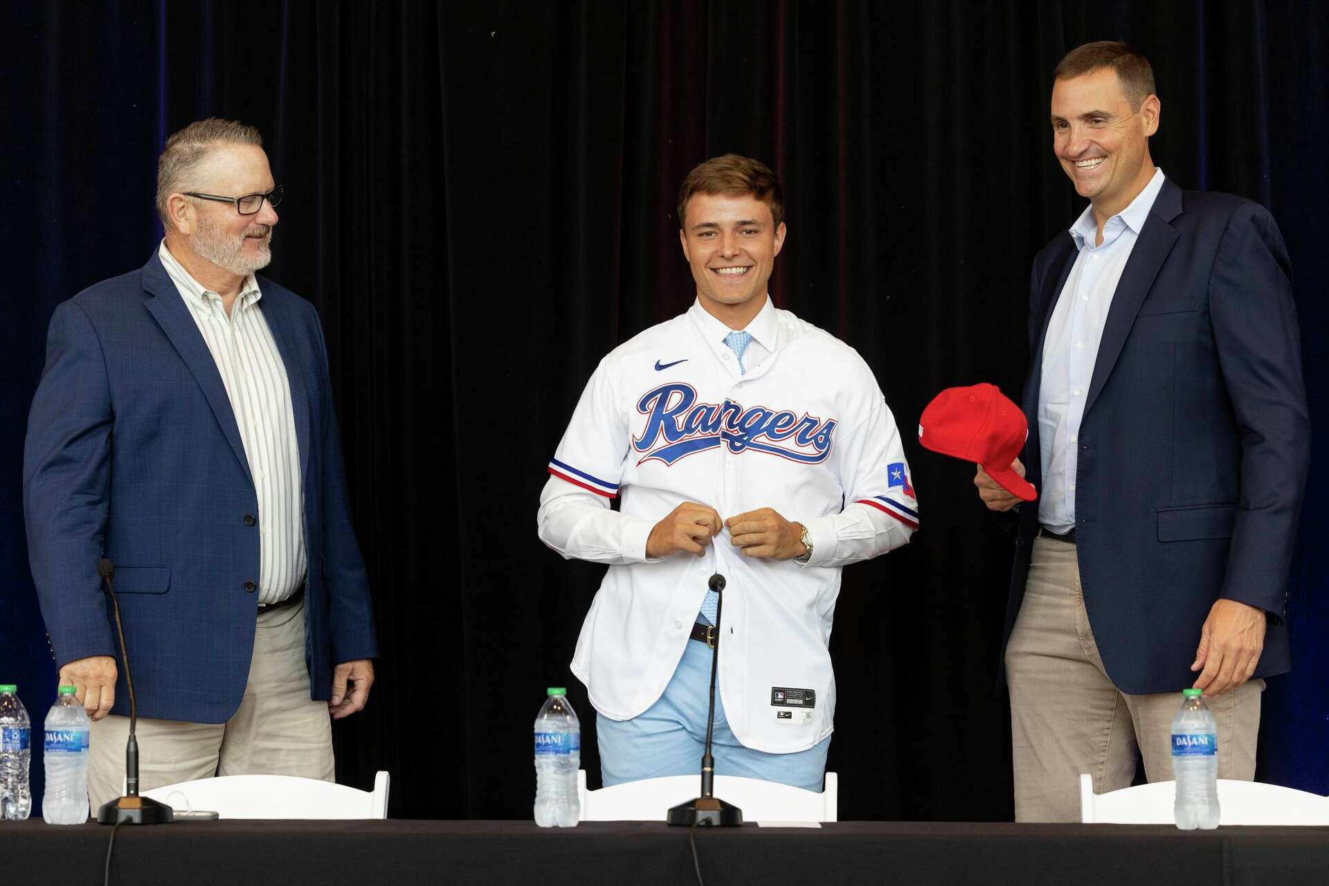 Chris Young explains lesson Rangers learned with Leiter, Rocker