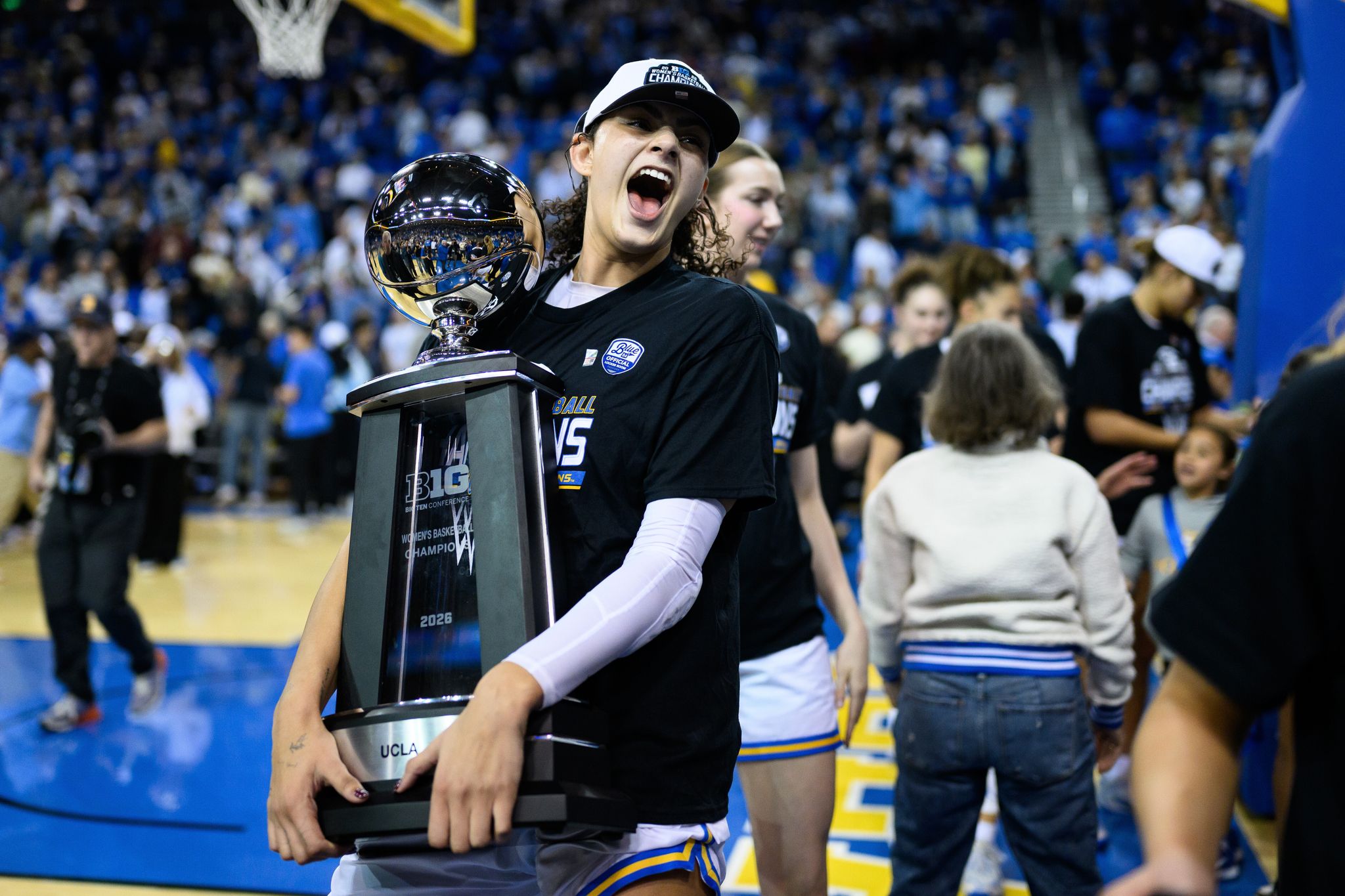 Champion × UCLA UCLA Defeats Michigan, 5-0, to Capture Big Ten Tournament Title - UCLA
