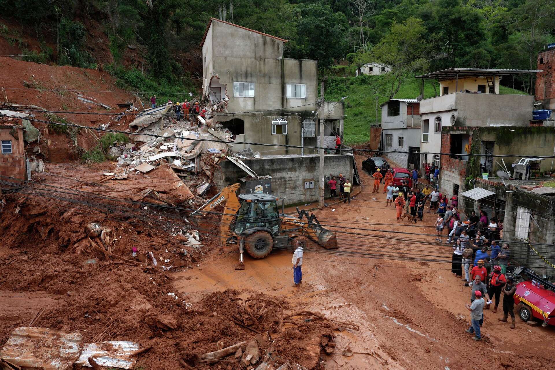 Severe floods in southeast Brazil kill at least 25 and force hundreds to  evacuate