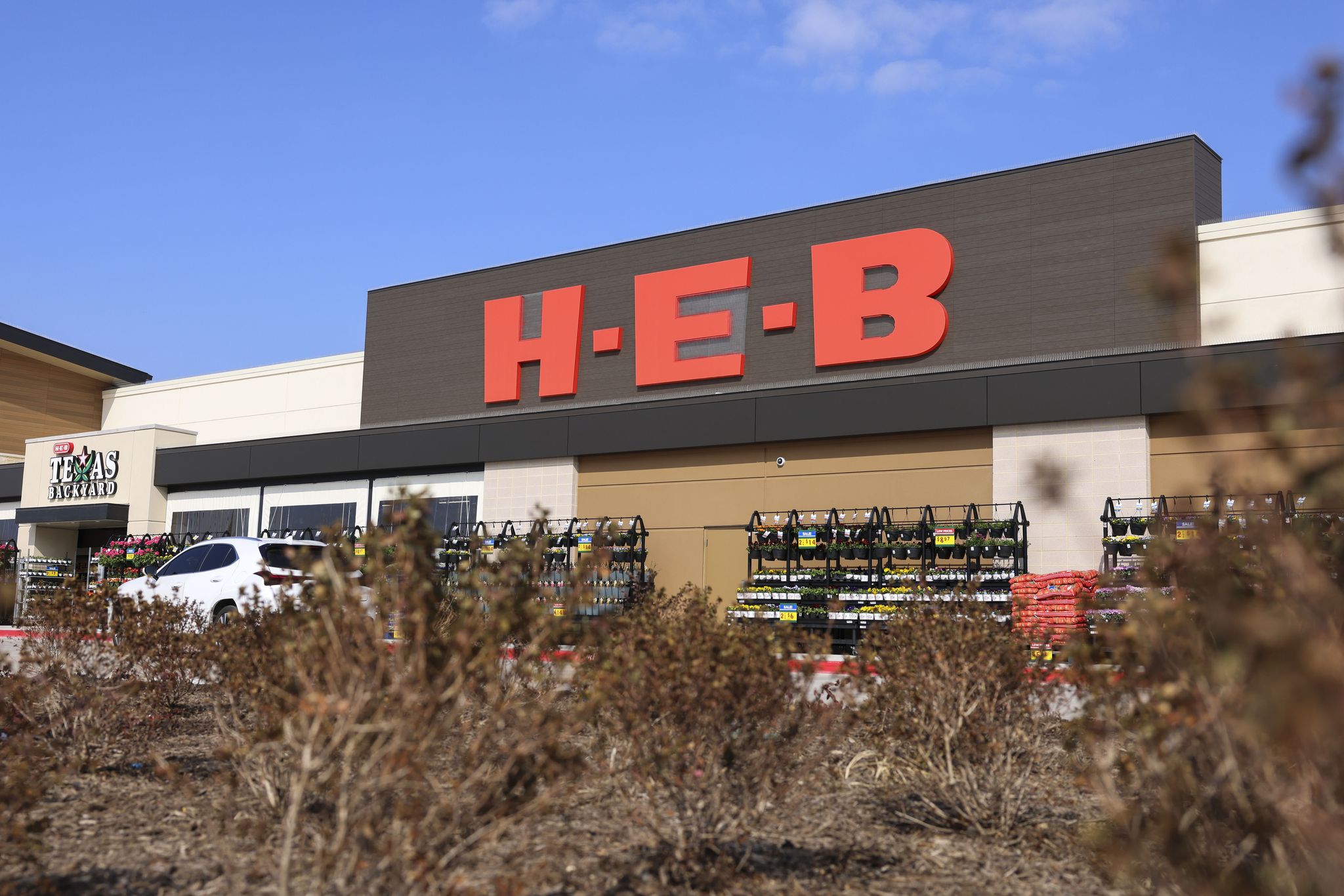 H-E-B investing in ‘fresh initiative’ projects at stores in D-FW