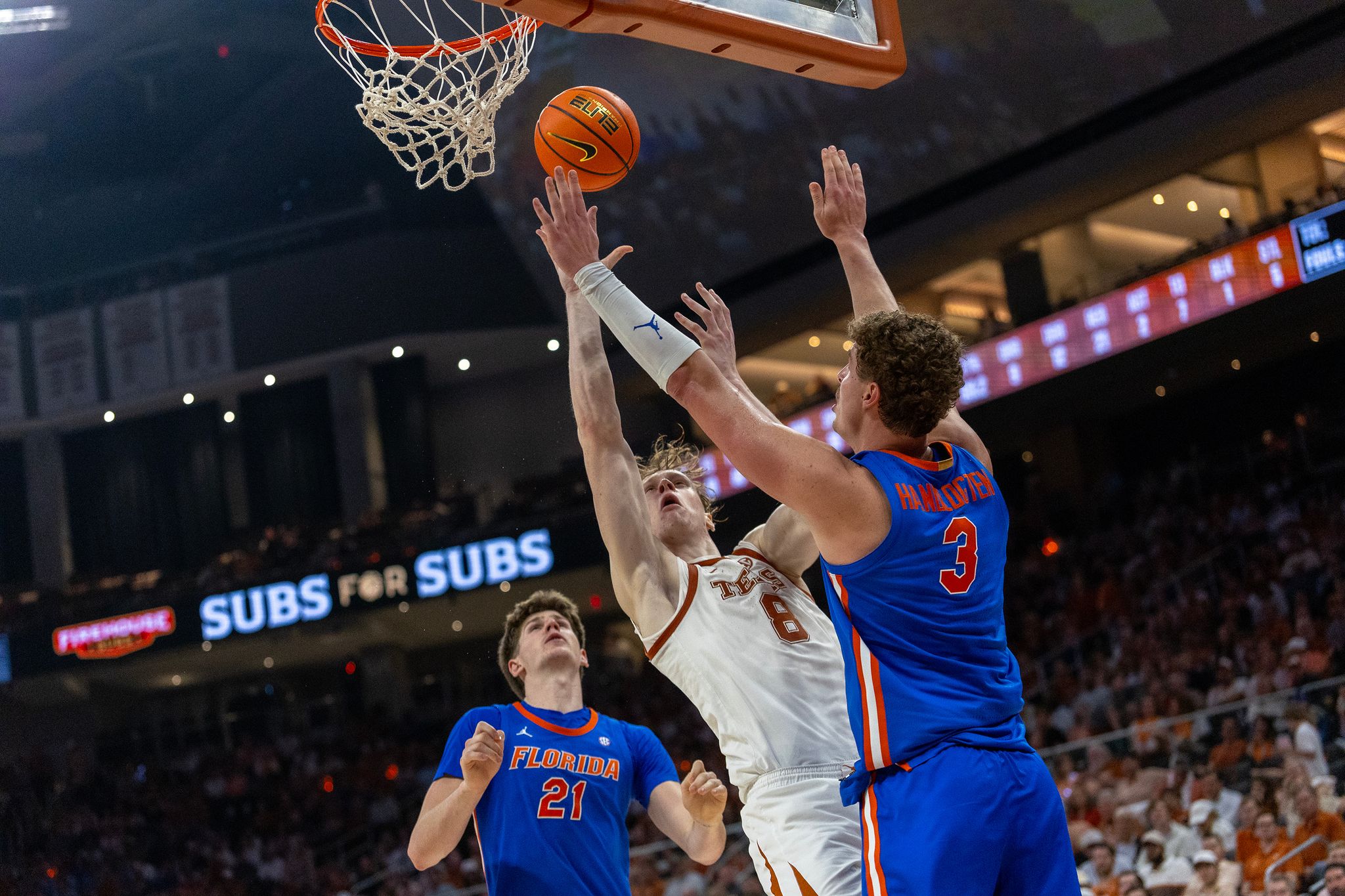 Alex Condon scores 23 and No. 7 Florida turns back Texas 84-71 for 8th ...