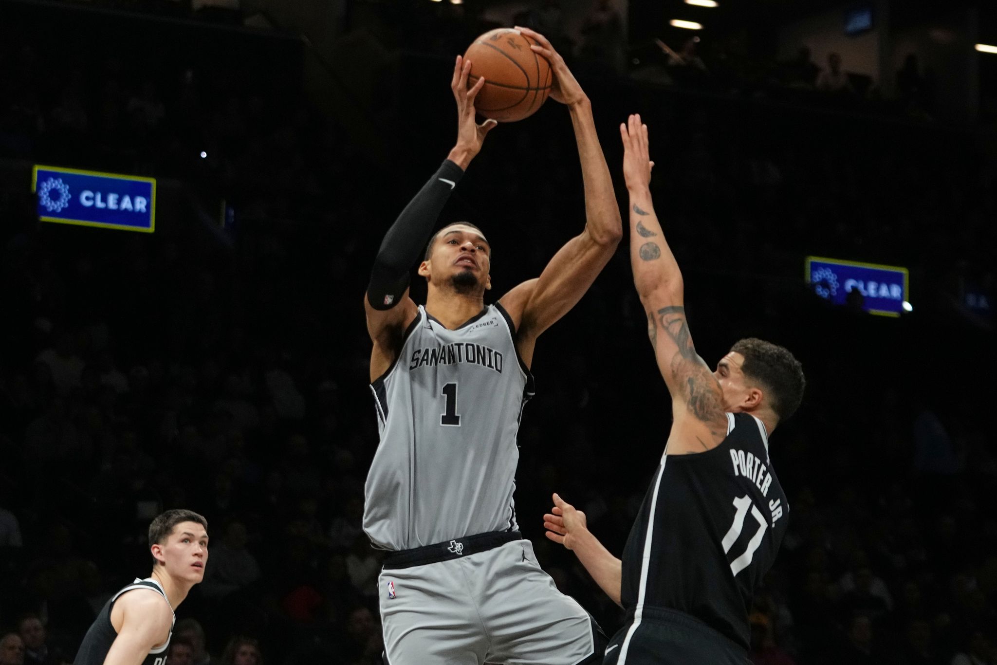 3 Takeaways as Champagnie shoots Spurs to historic win