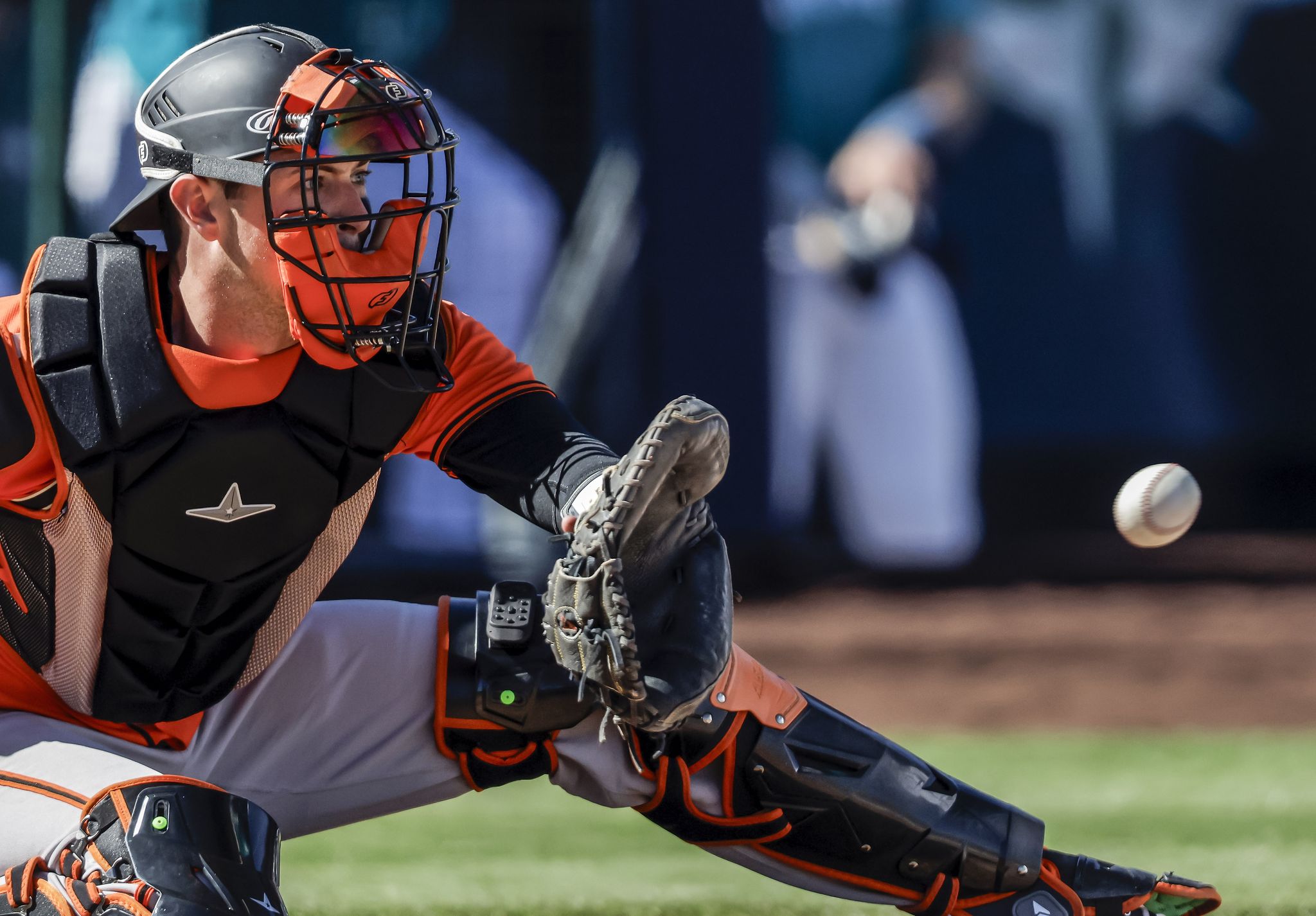 Giants’ final roster reveals backup catcher and a great comeback story