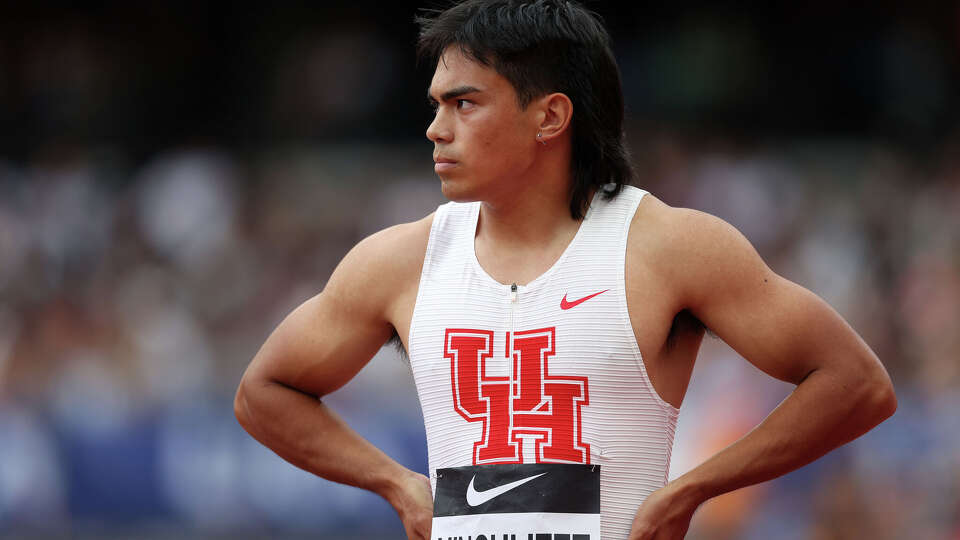 UH's Louie Hinchliffe advanced to the finals of the Big 12 Indoor Championships in the 60 meters.