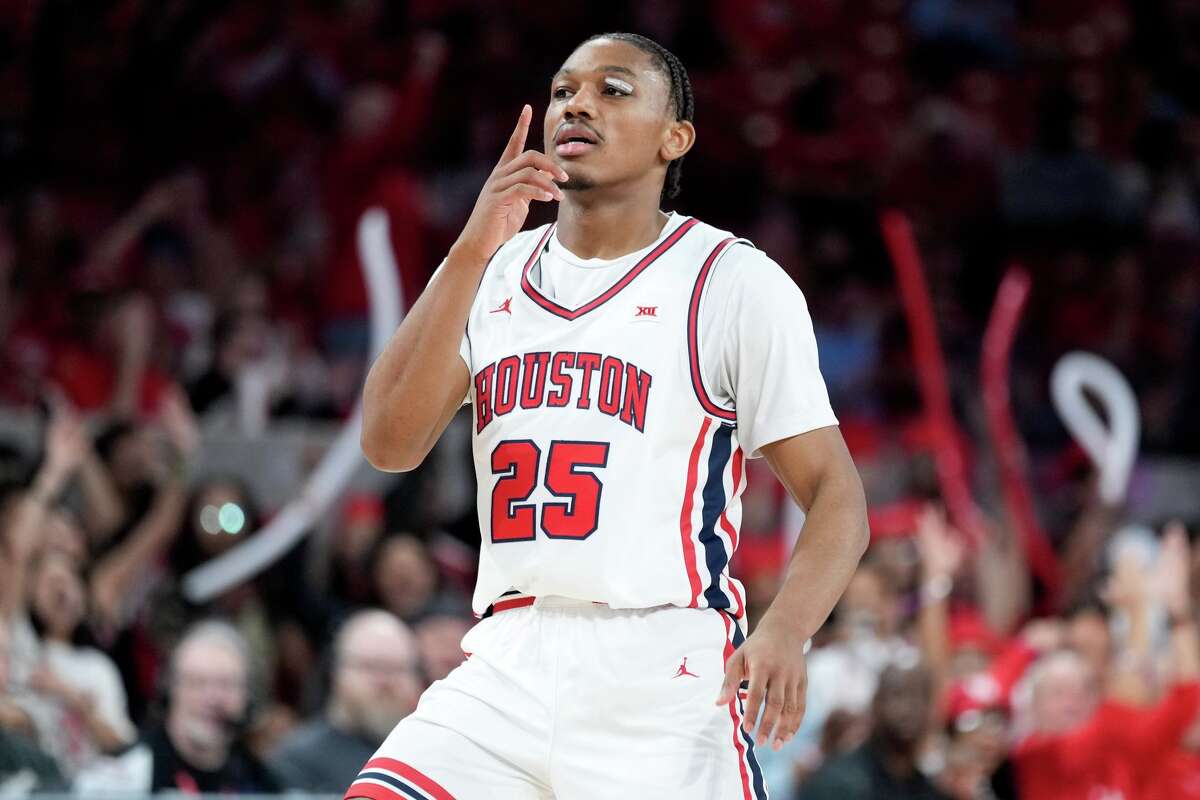 Houston guard Mercy Miller reacts after making a 3-point basket against Colorado during the first half of an NCAA college basketball game Saturday, Feb. 28, 2026, in Houston. (AP Photo/Eric Christian Smith)