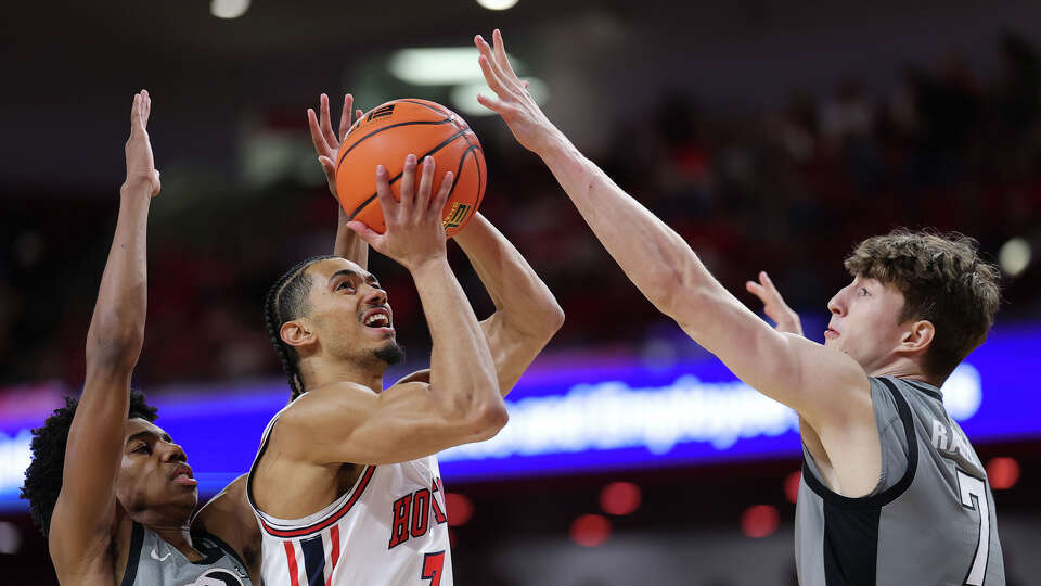 UH's Milos Uzan matched his career high with 26 points Saturday in the Cougars' rout of Colorado.