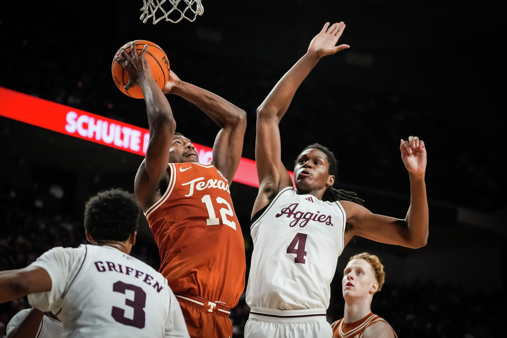 Golden: How Texas' oldest players rocked Texas A&M in a huge road win