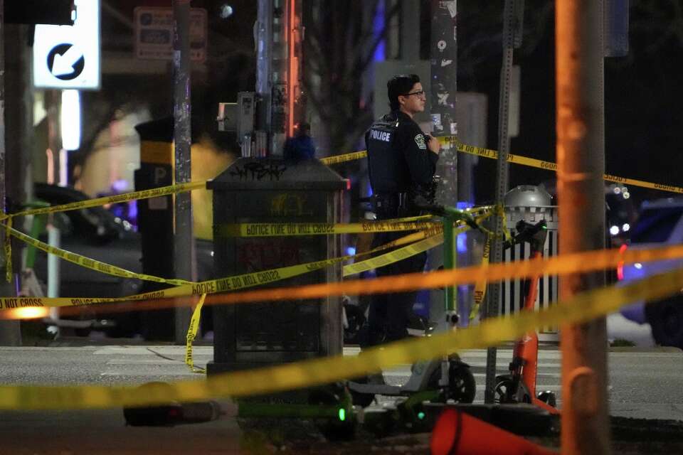 Three dead, 14 injured in Austin mass shooting Sunday