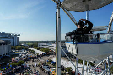 Rodeo Houston Rcarnival Rides Viral video shows Houston rodeo carnival riders stuck on ride