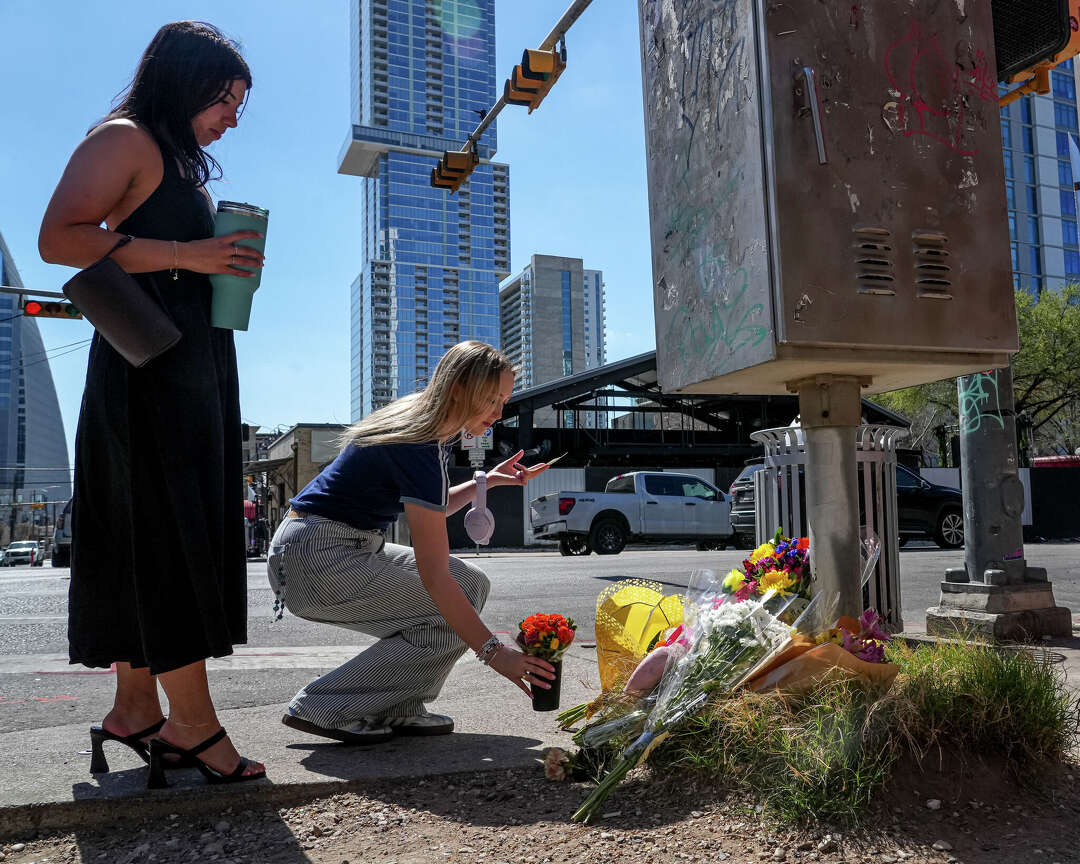 Death toll rises to 3 in Austin mass shooting on West 6th Street