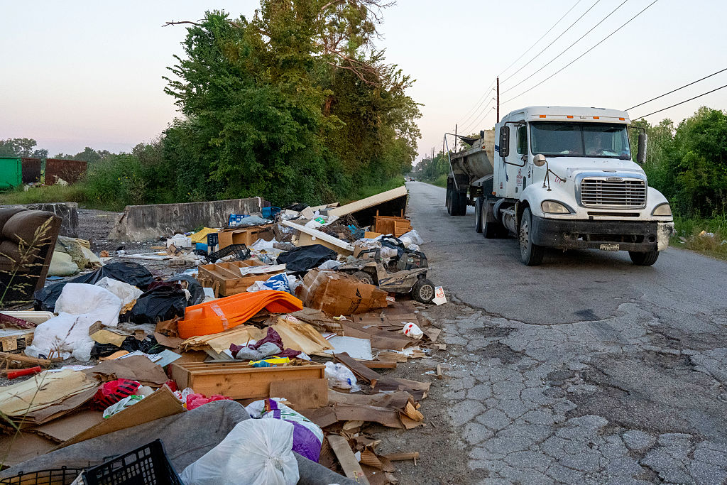 Houston residents left waiting as heavy trash pickup pauses again
