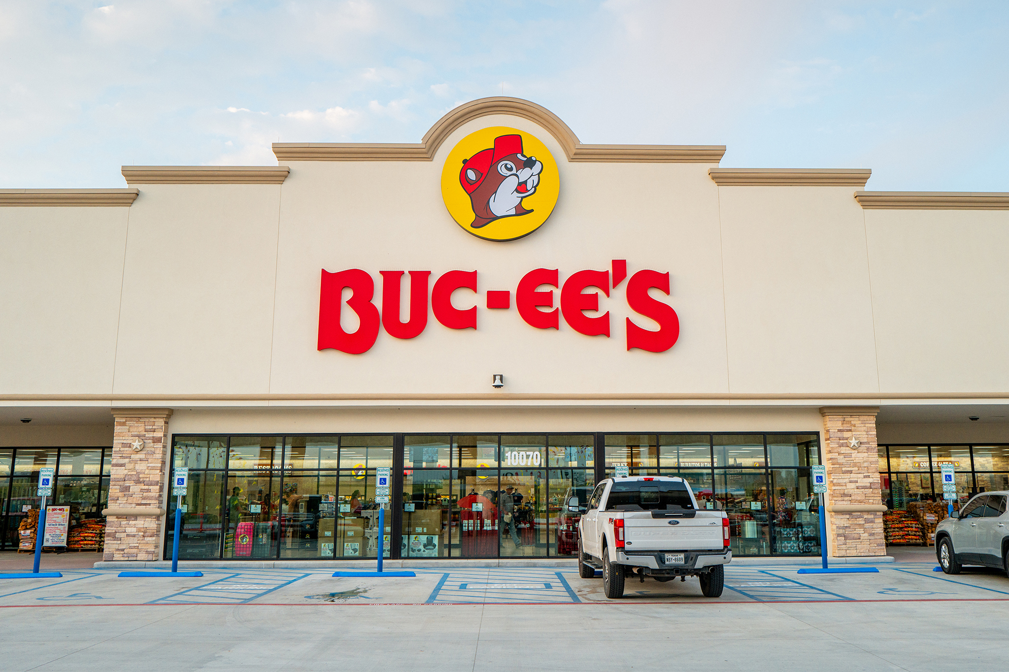 Texas favorite Buc-ee's to open less than 2 hours from California