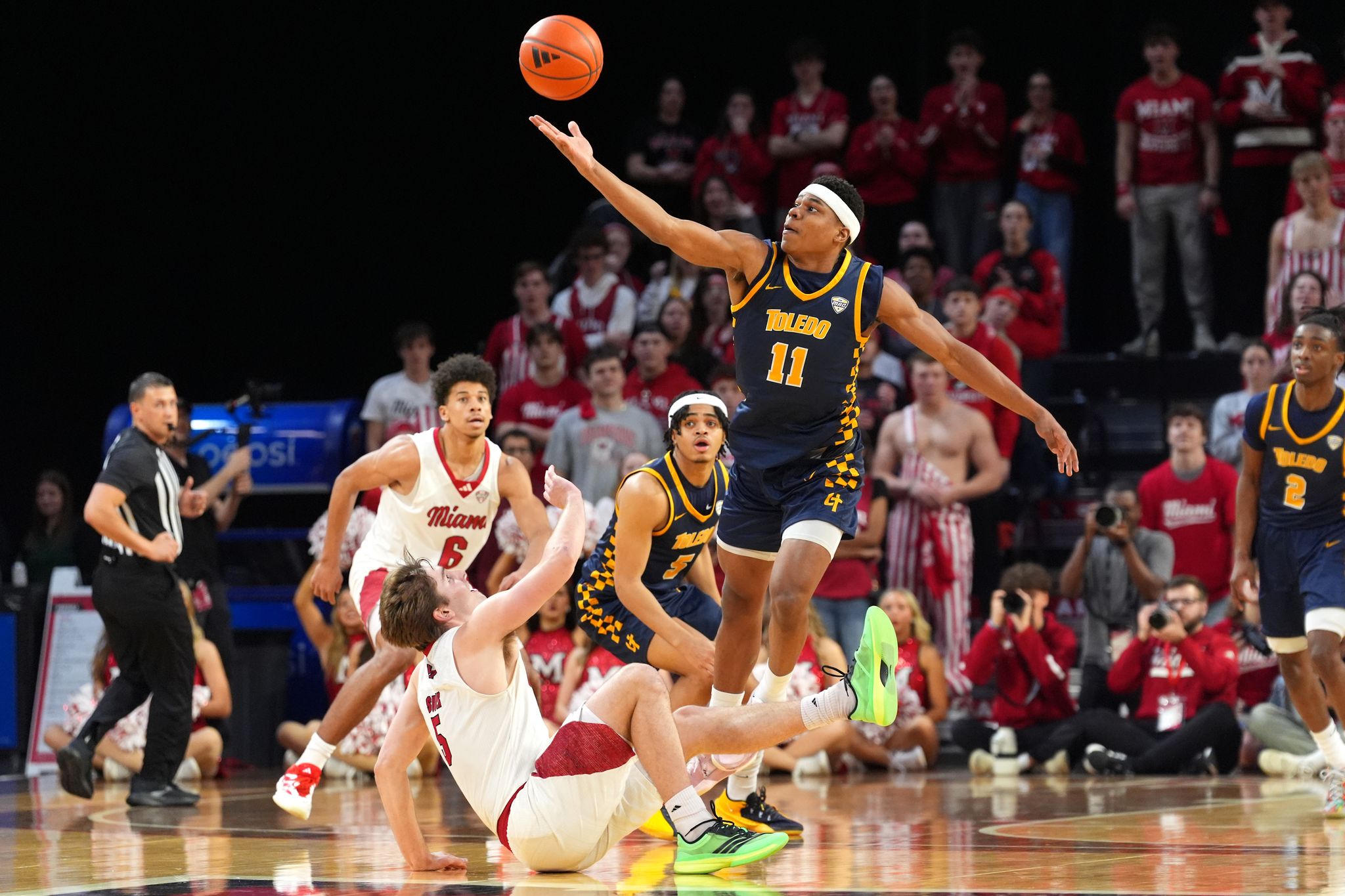 No. 19 Miami of Ohio beats Toledo 74-72, extends season-opening winning ...