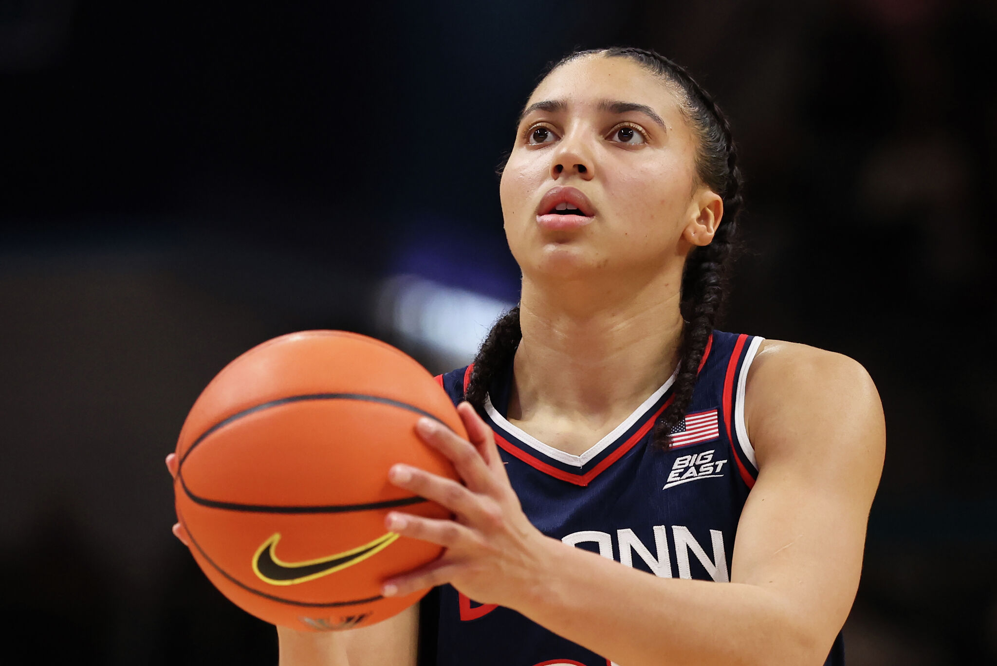UConn's Azzi Fudd in Planet Fitness ad with Dickie V