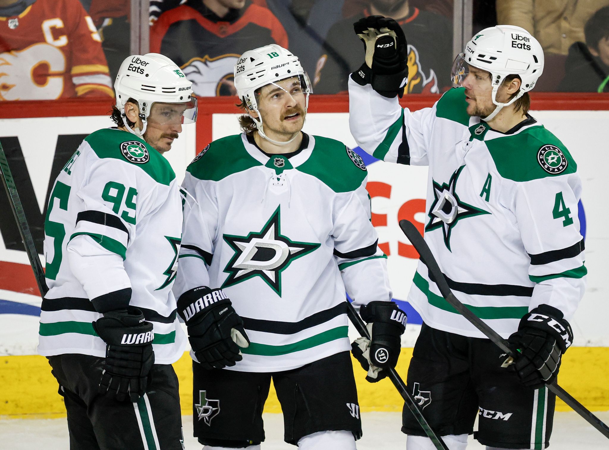 Stars' win streak now at 10 games after blowout of Flames
