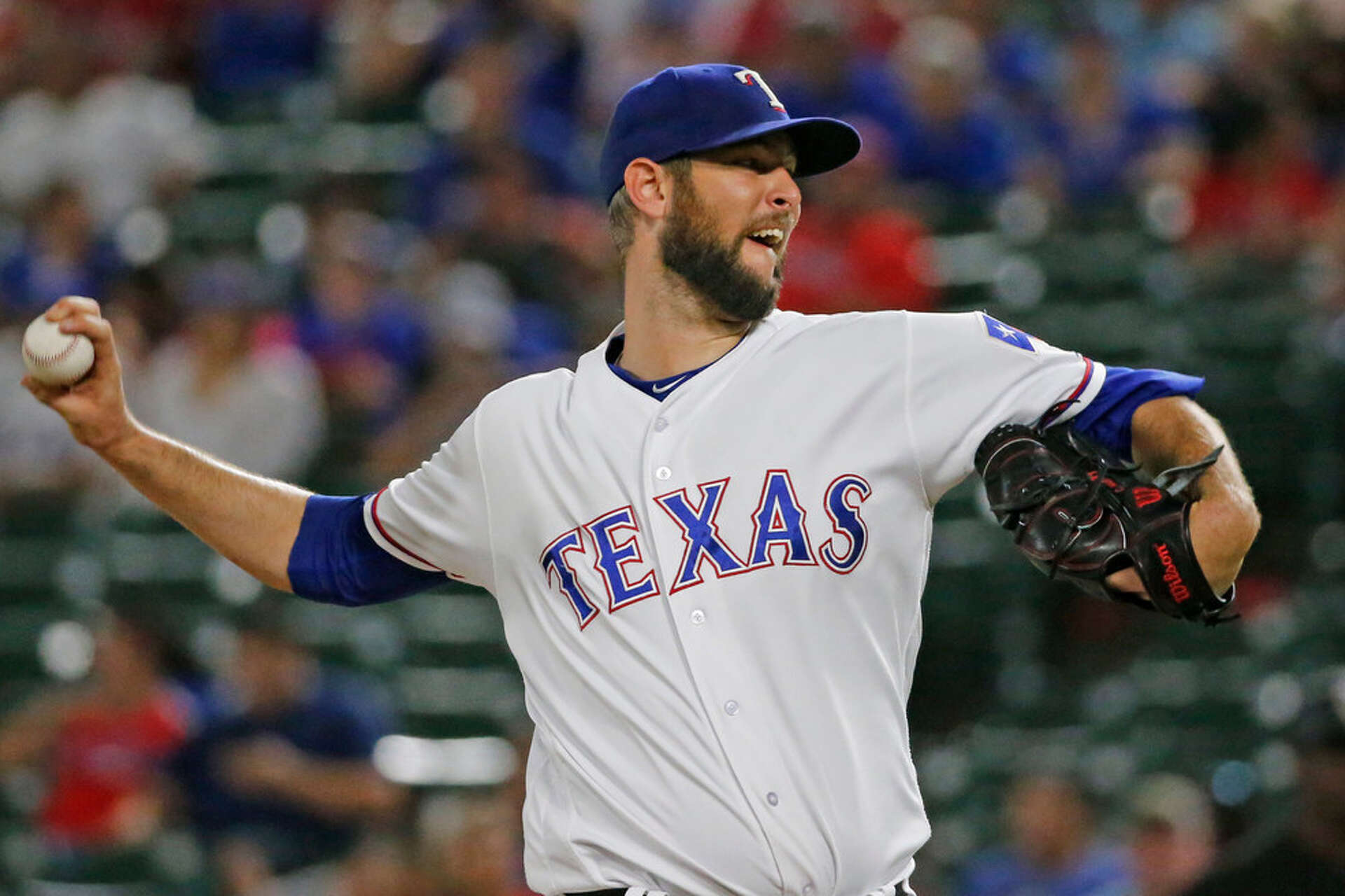 Rangers add to MLB-leading DL total by shelving Chris Martin (again)
