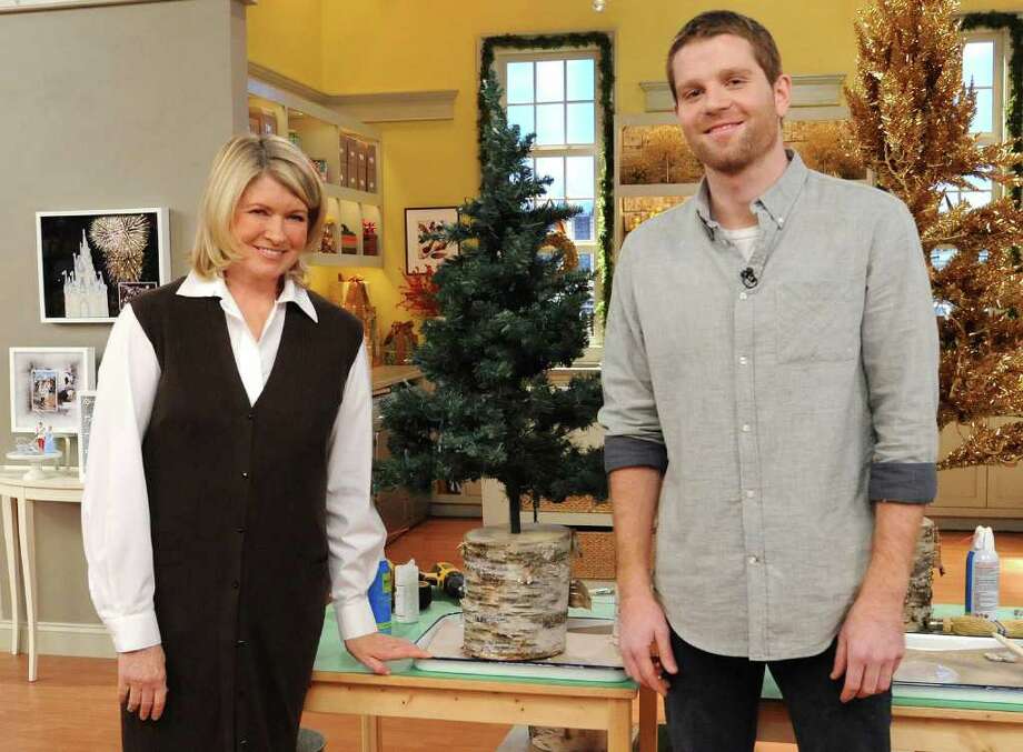 Trumbull Carpenter Now Helping Domestic Divas With Holiday