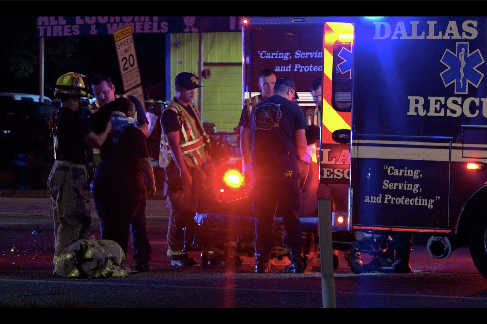 Car caused crash with fire engine that injured 4 in southeast Dallas ...
