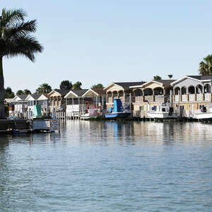 Texas school district rejects tax deal for $6B LNG terminal project