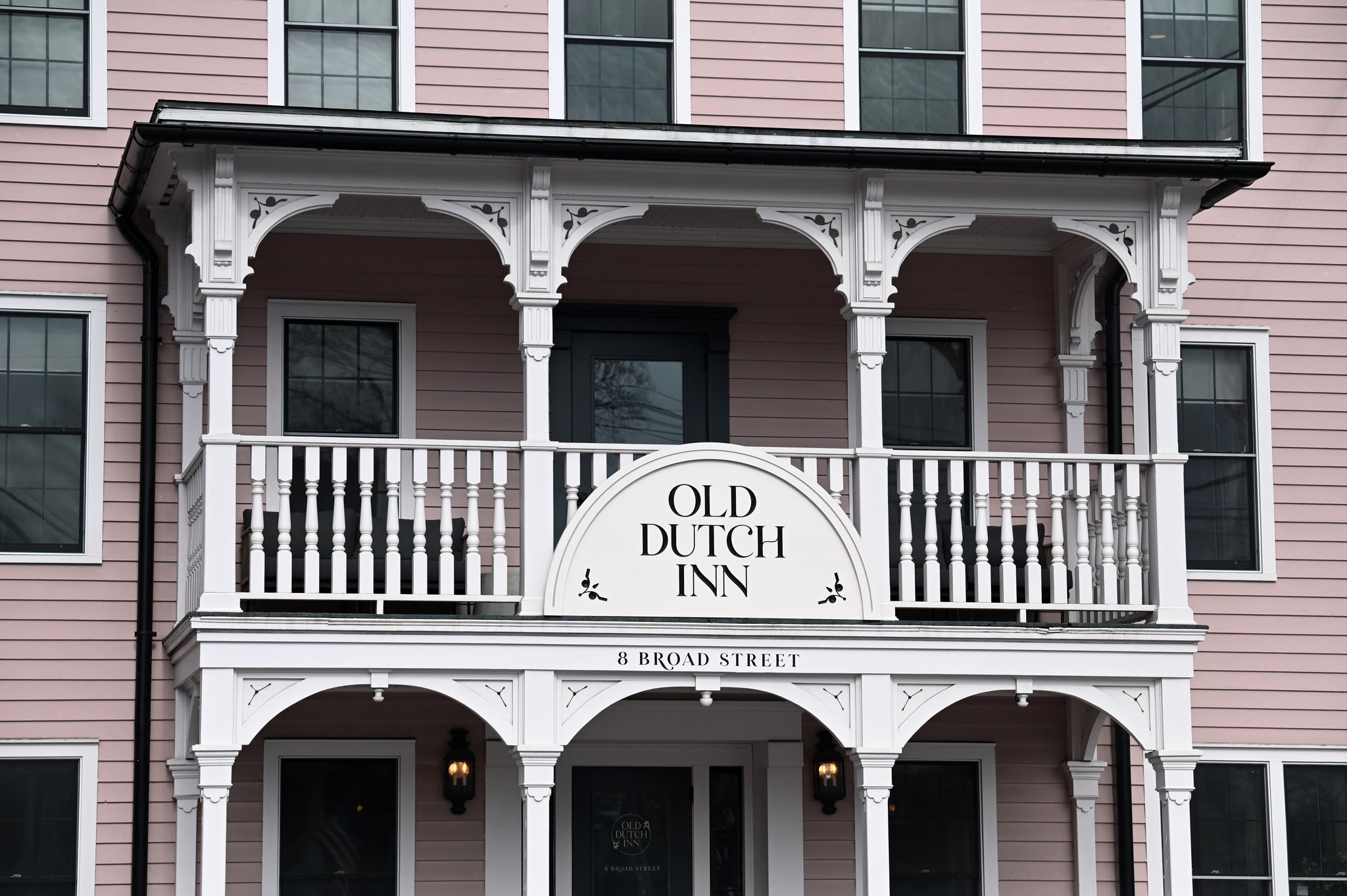 Old Dutch Inn boutique hotel in Kinderhook, Hudson Valley