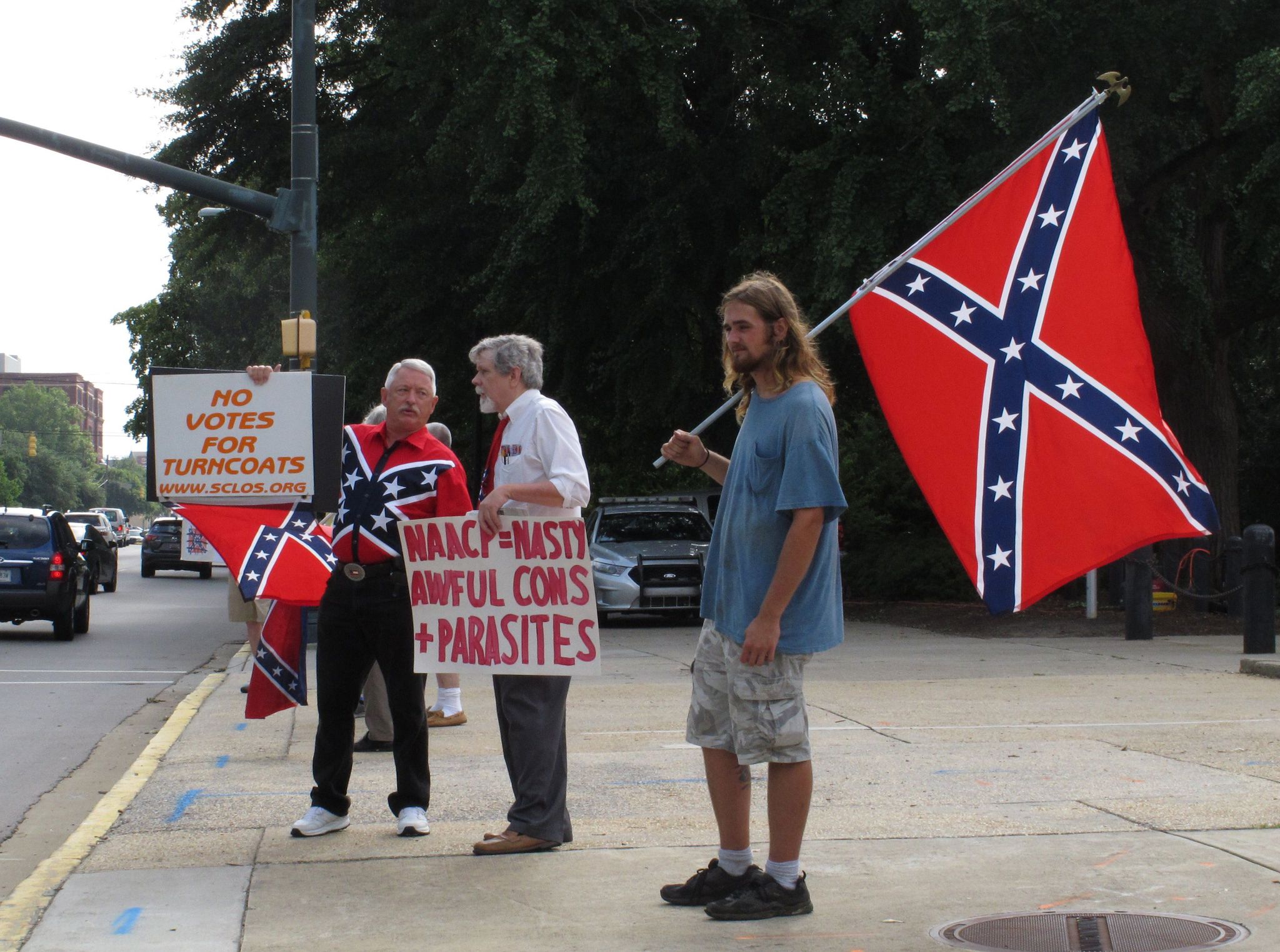 South Carolina lawmakers begin debate over Confederate flag