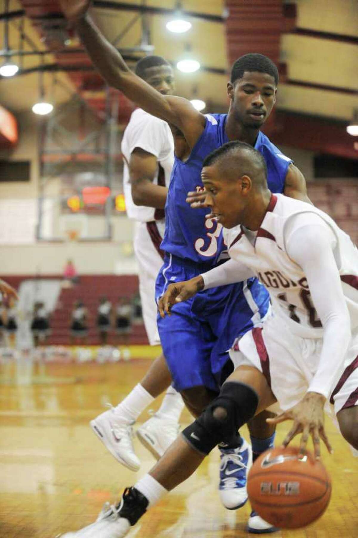 Central boys basketball team earns big win over West Brook