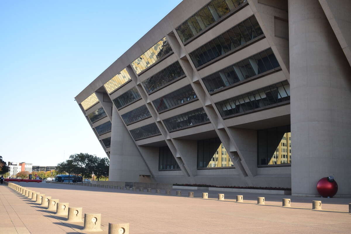 Dallas City Hall on Nov. 15, 2025. Dallas City Council has proposed leaving the nearly 50-year-old City Hall building, which is need of repairs. But preservationists say leaving the building, designed by renowned architect I.M. Pei, would be a mistake.