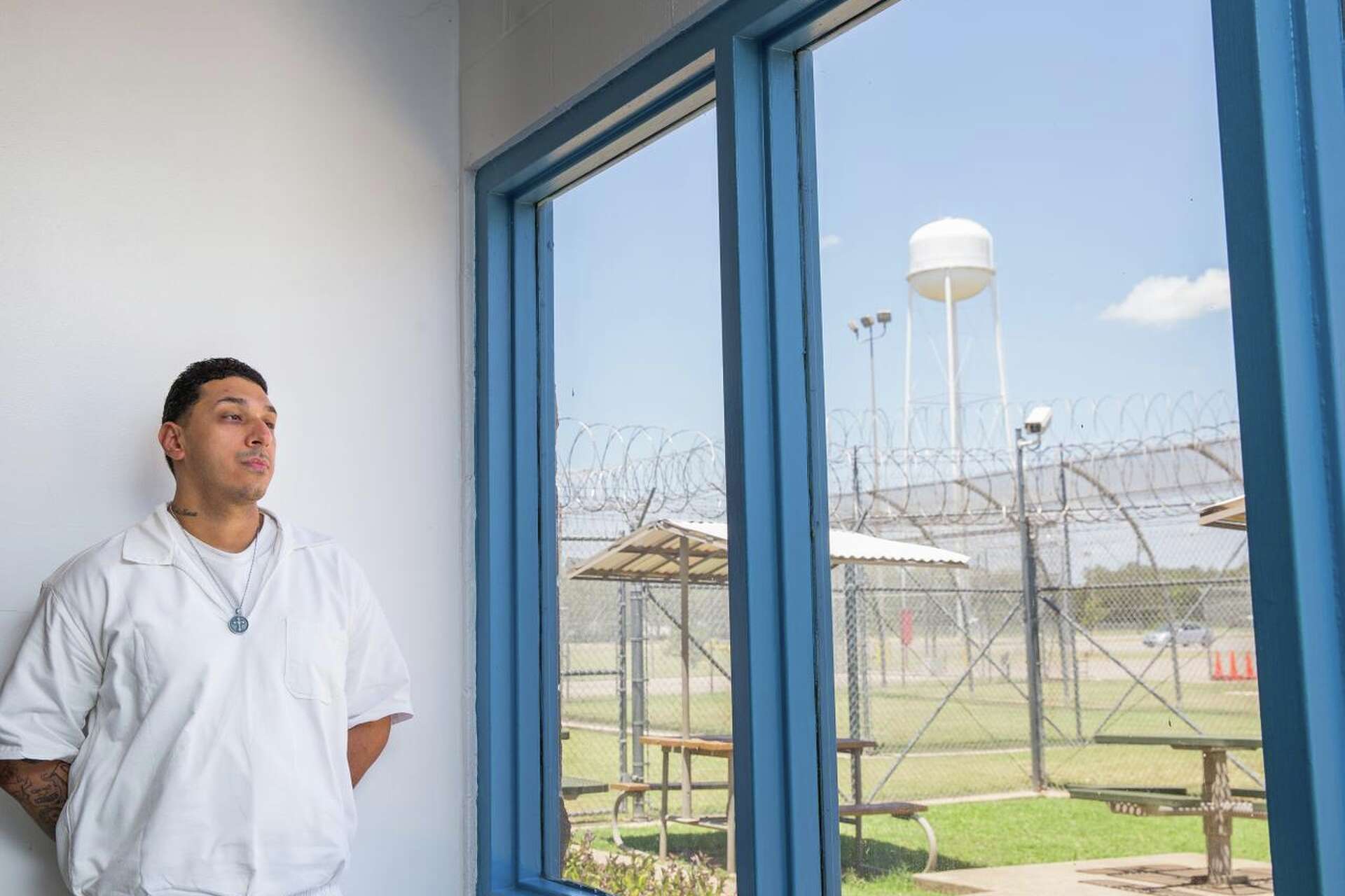 For God's sake, Texas to permit prison beards