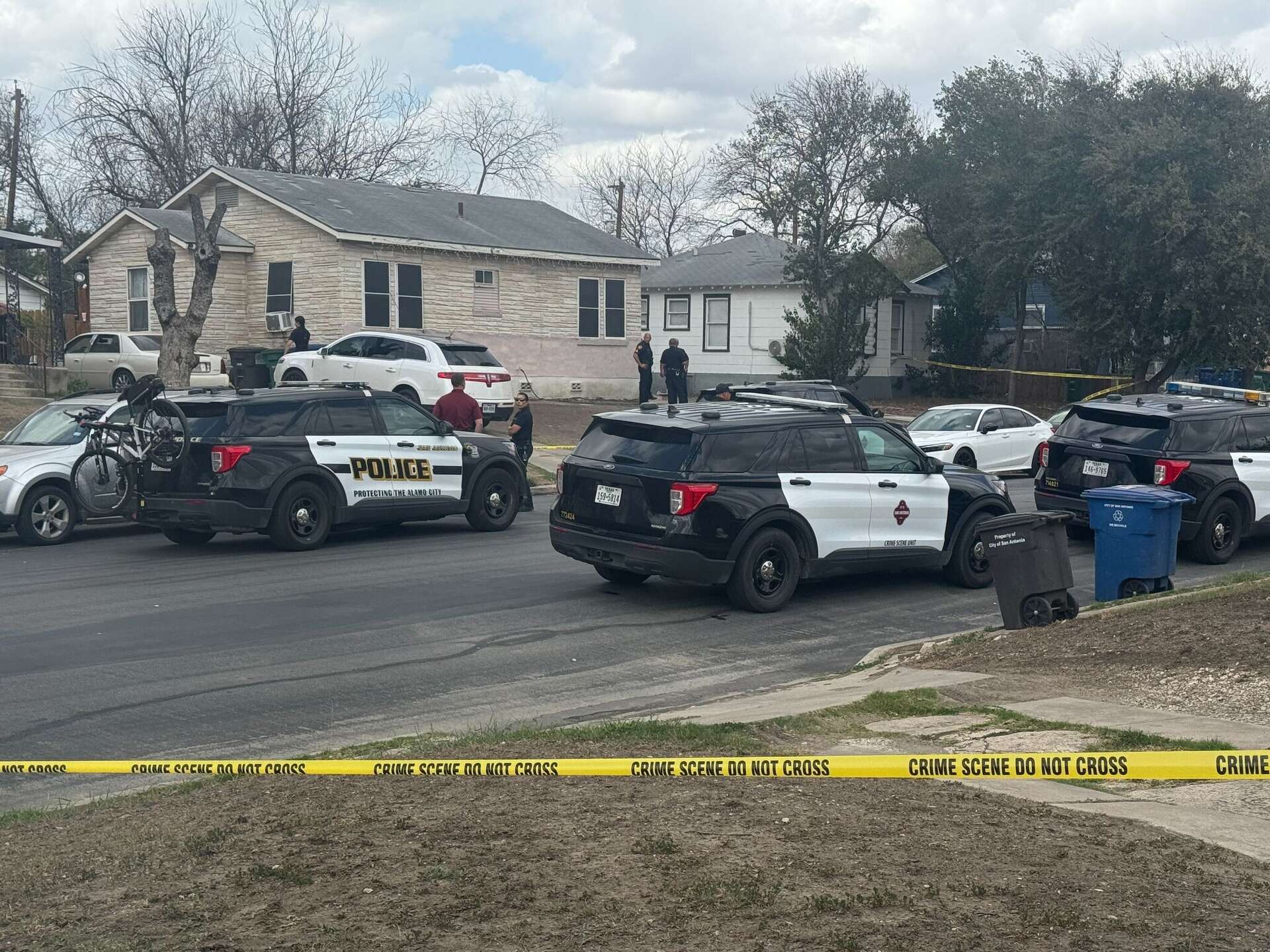 Man arrested after one dead, one injured in San Antonio shooting
