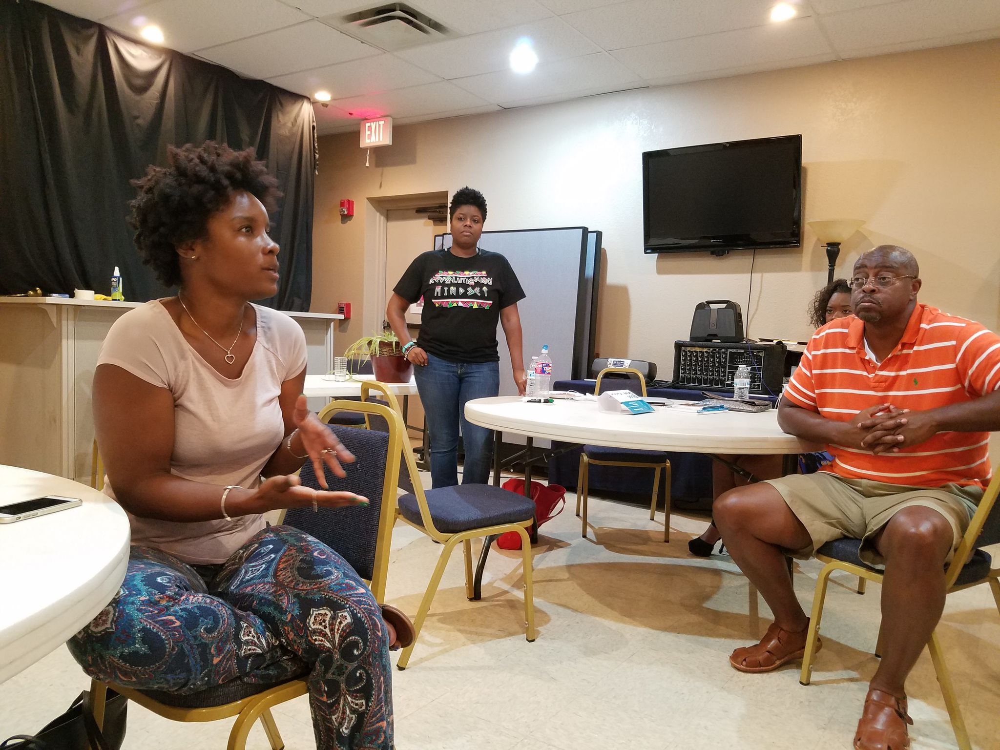 In a 'safe' space, black Dallas residents gather to talk race and ...