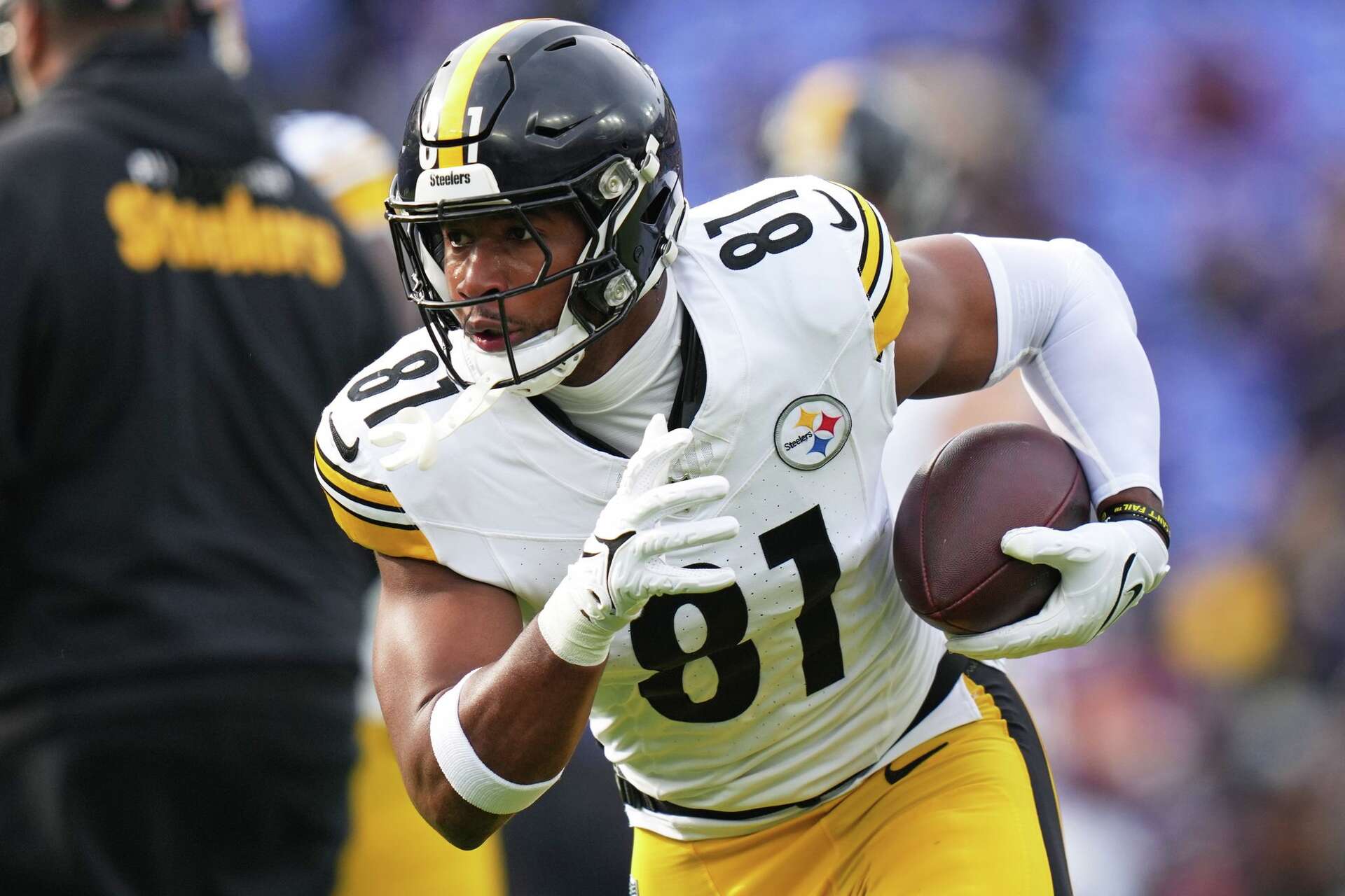 💔 SAD NEWS: Ex-Steelers TE Jonnu Smith Sends Emotional Goodbye After Trade to Dolphins 👇 ngann