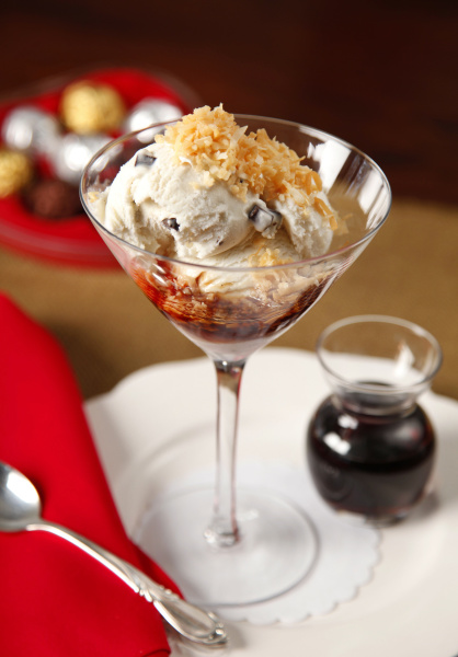 A sundae for your Valentine